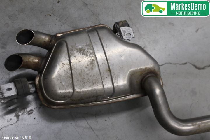 Skoda KAROQ 18- Avgas Halvsats