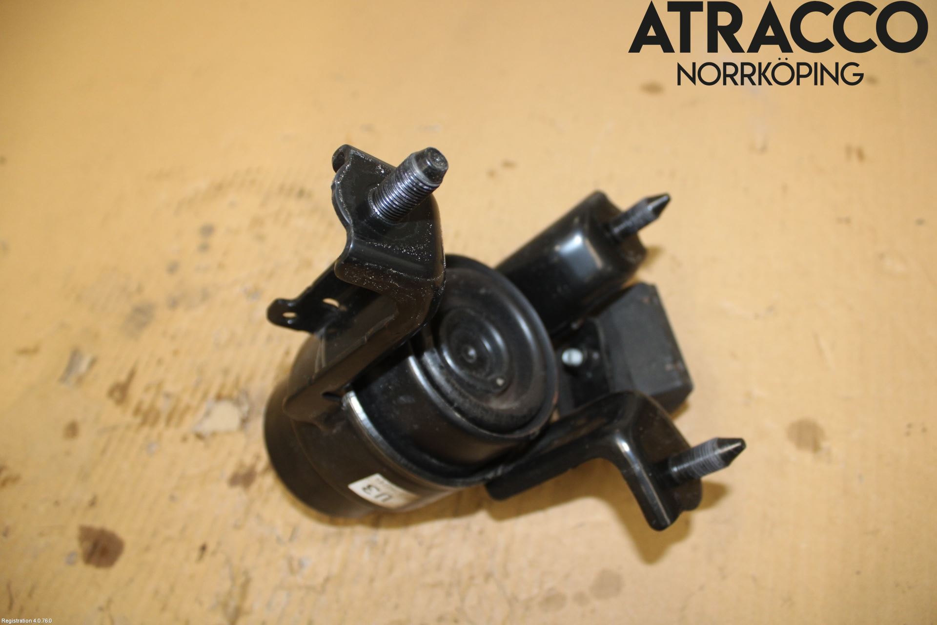 Toyota RAV4 19- Motorfäste