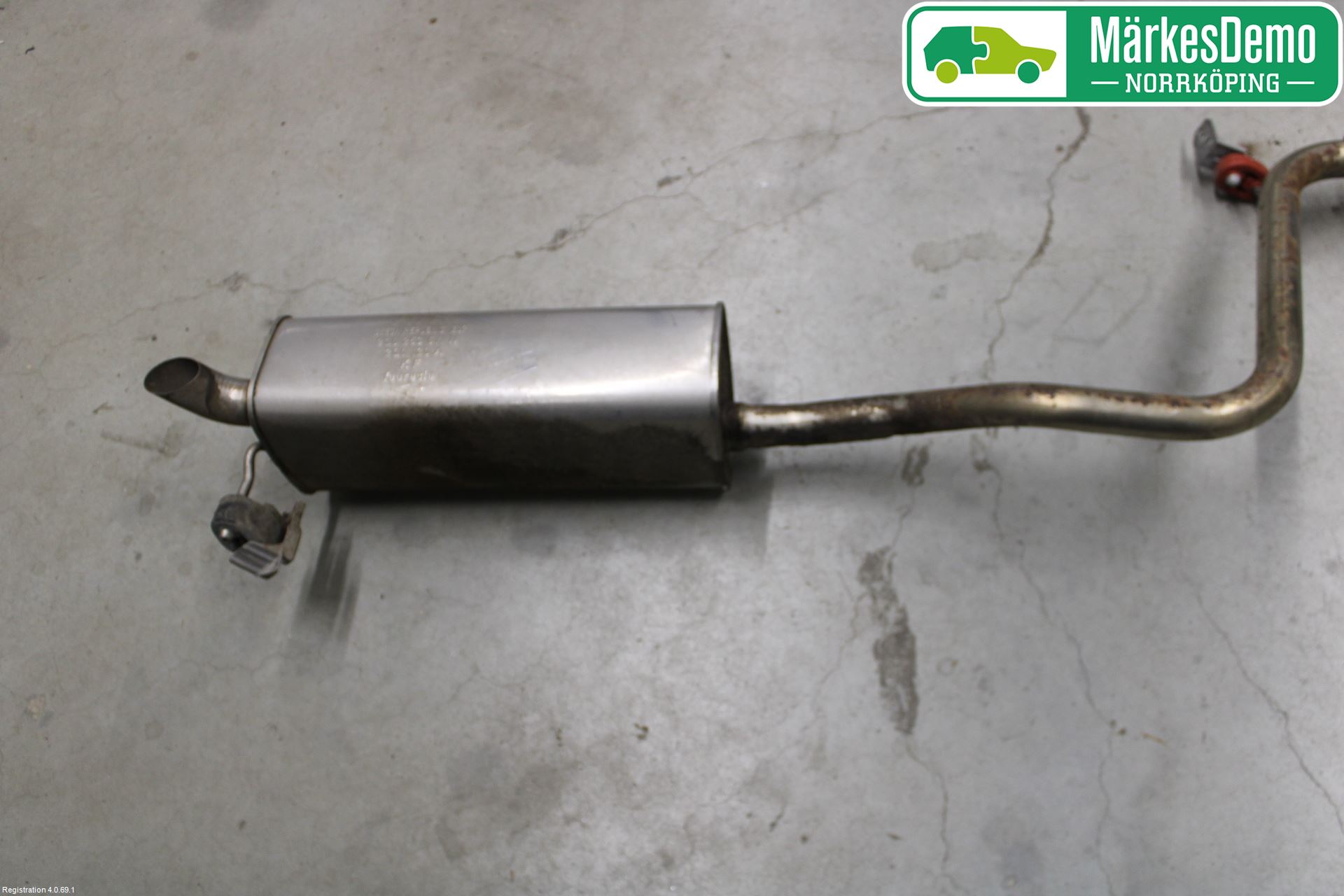 Skoda KAMIQ 20- Avgas Halvsats