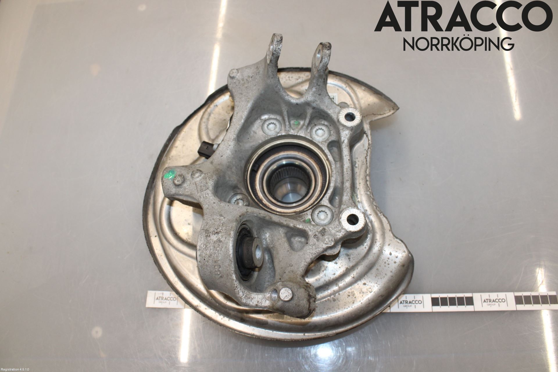 Audi Q5/SQ5 17- Hjullagerhus-Spindel Vä B