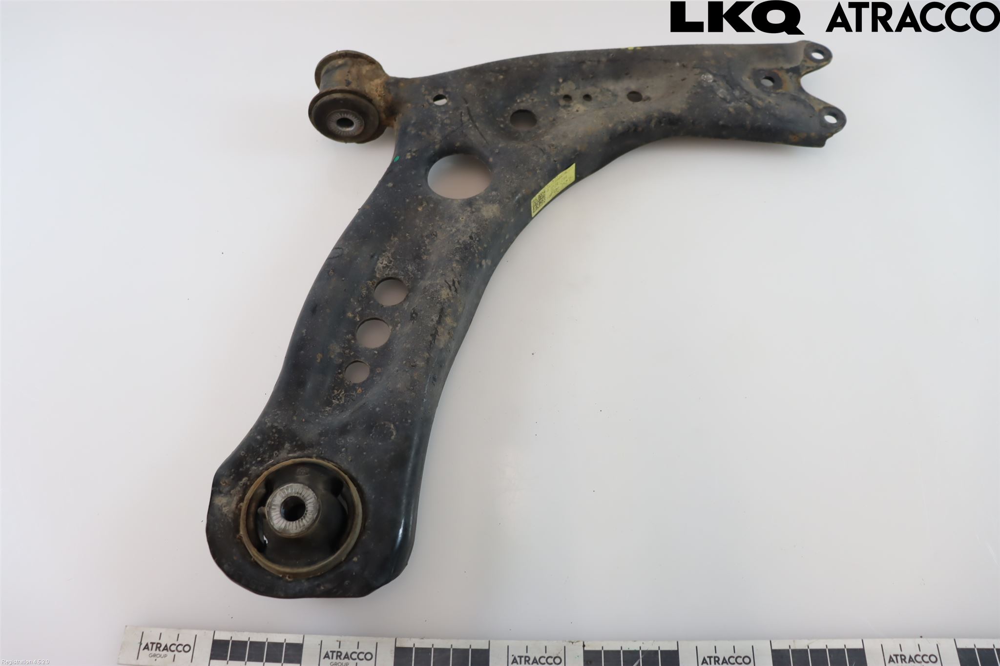 Volkswagen VW GOLF SPORTSVAN 15-20 Bärarm Fram Undre Hö