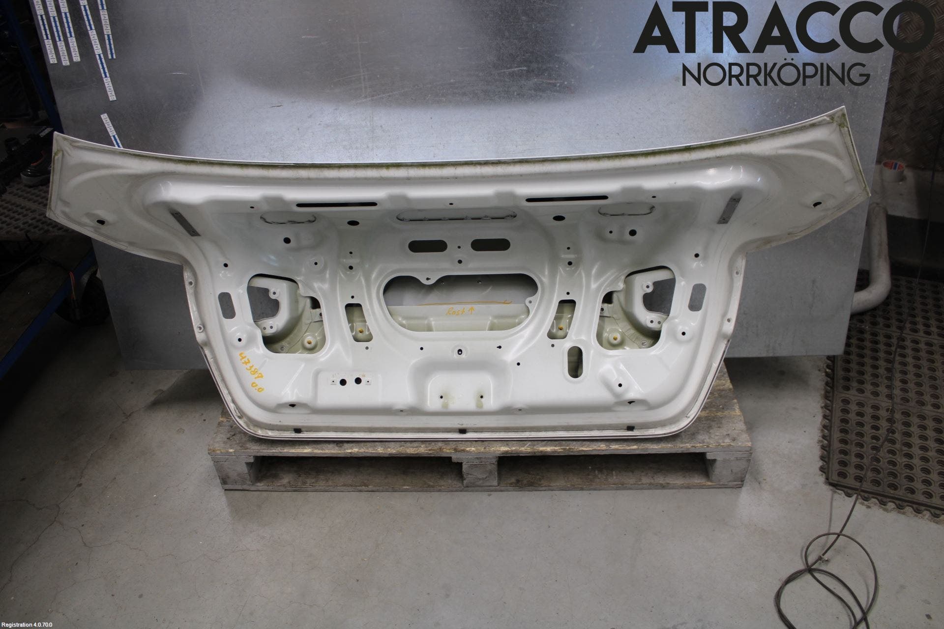 Kia OPTIMA 00-15 Baklucka (Ej Med Ruta)