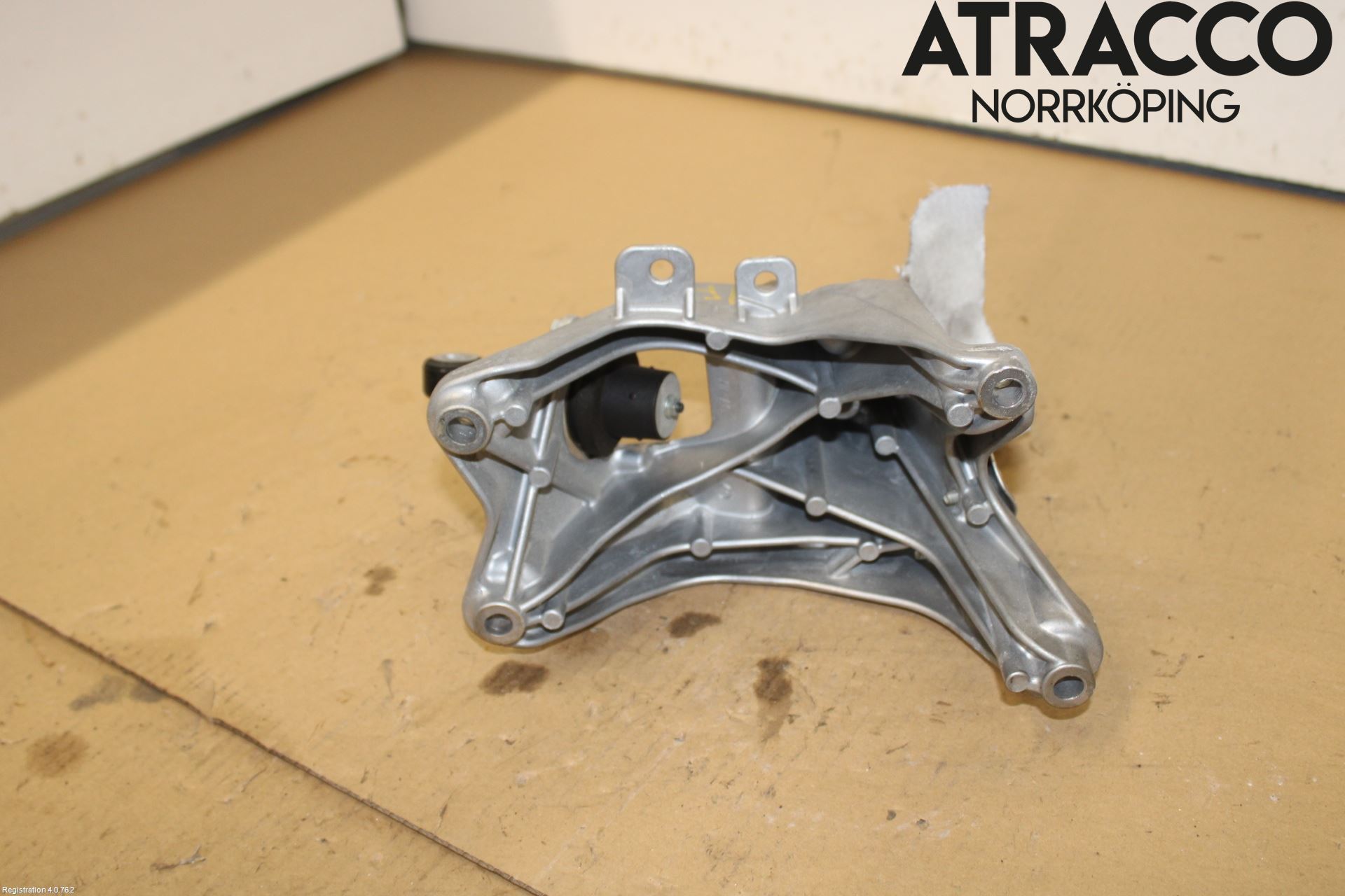 Audi A5 17- Motorfäste