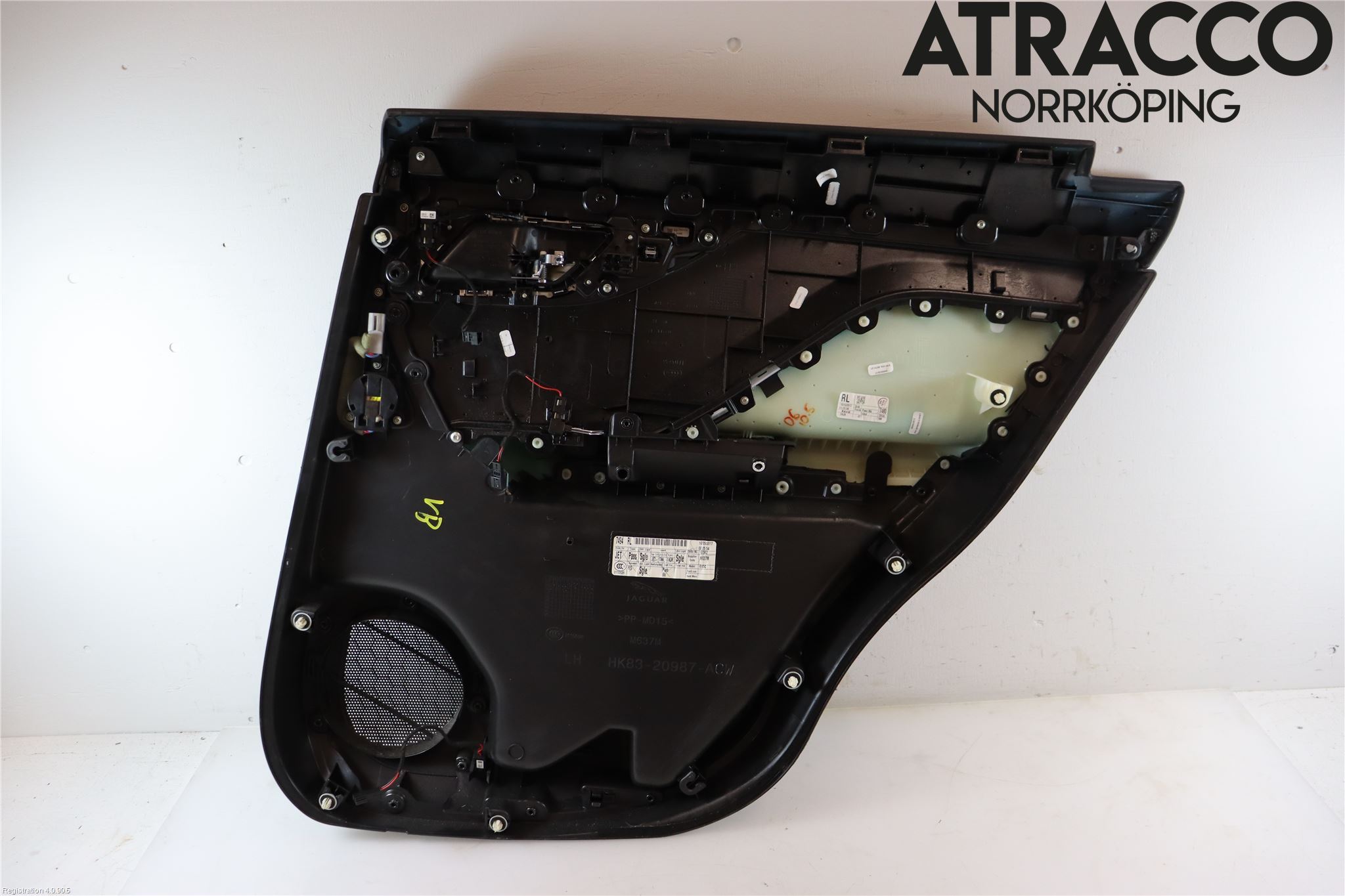 Jaguar F-PACE Dörrklädsel Vä