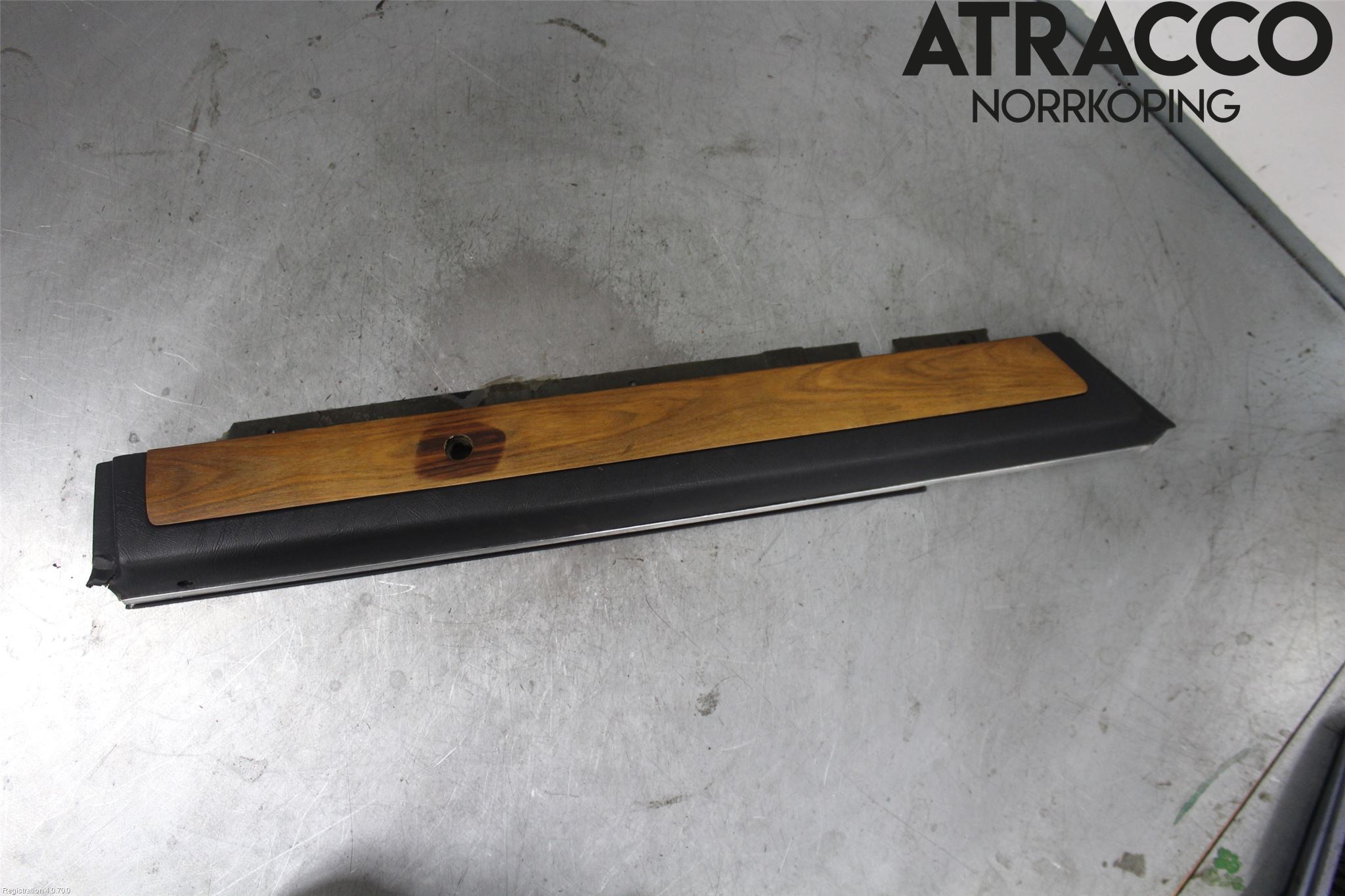 BMW 7 E23      77-86 Dörrklädsel Inlägg-List Vä