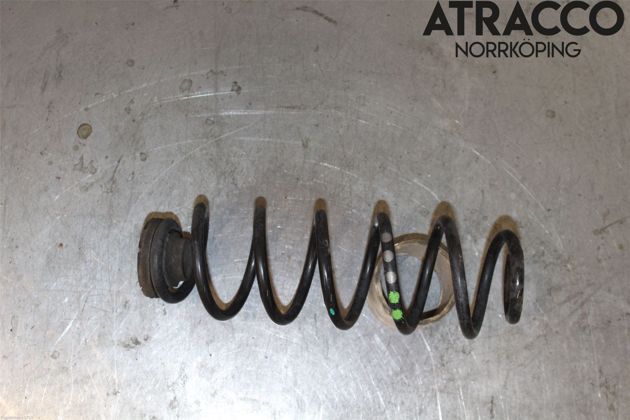 Skoda RAPID Fjäder Bak