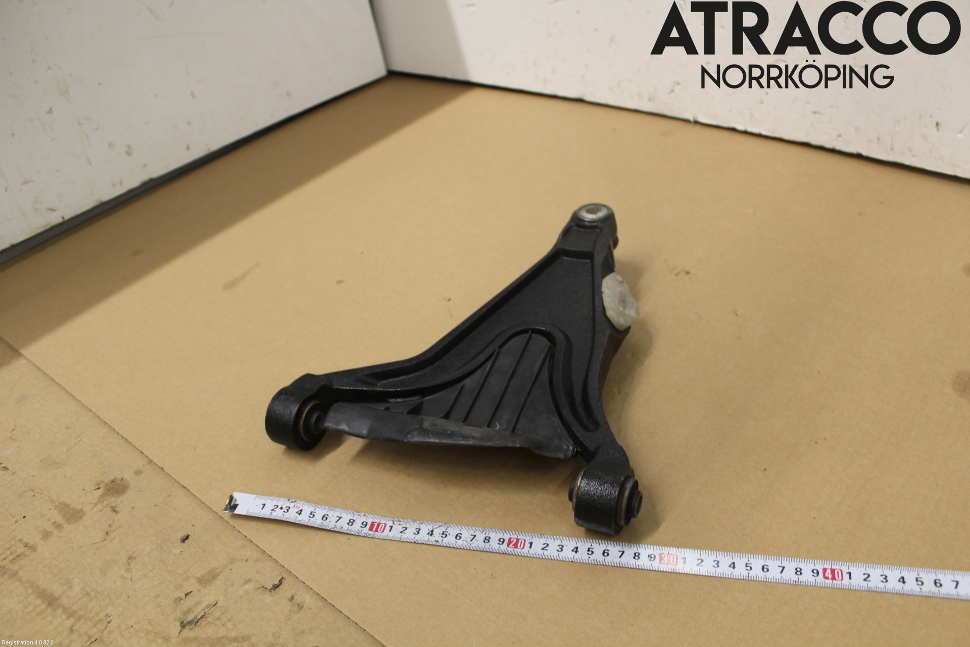 Volvo S70/V70/XC  97-00 Bärarm Fram Undre Hö