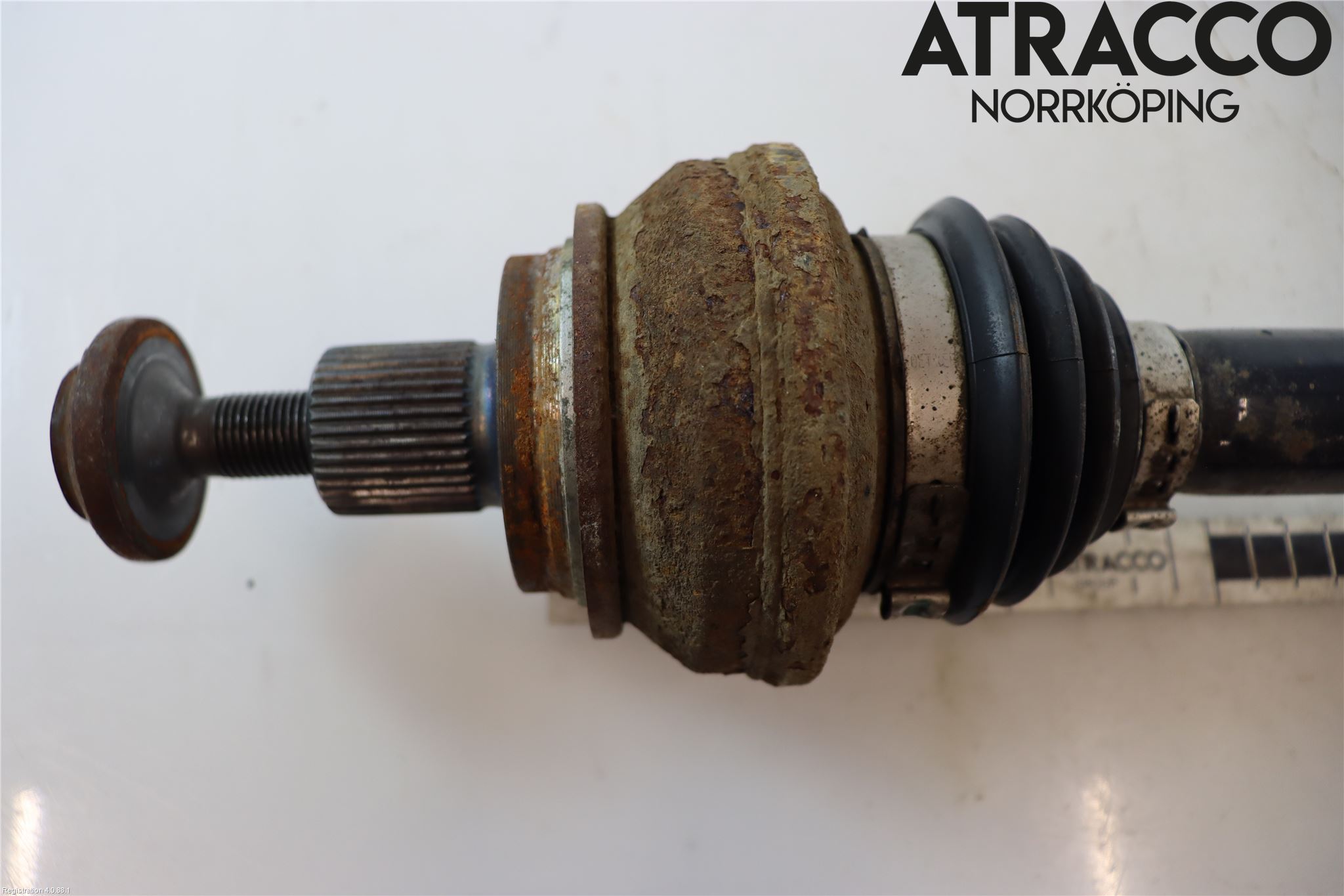 Audi A4/S4 B9 20- Drivaxel Bak Vänster