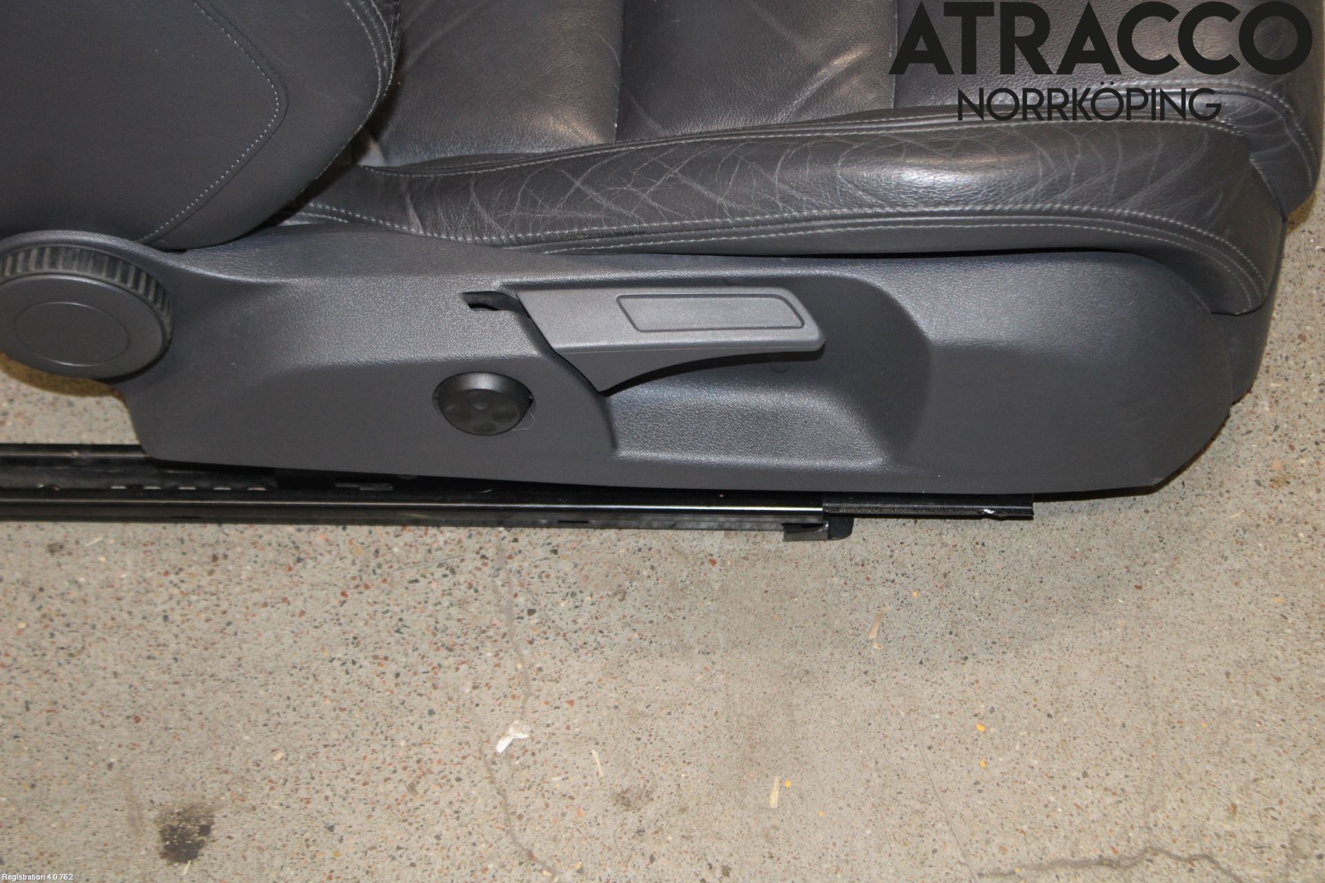 Volkswagen VW GOLF V 04-09 Inredning Stol Fram Hö