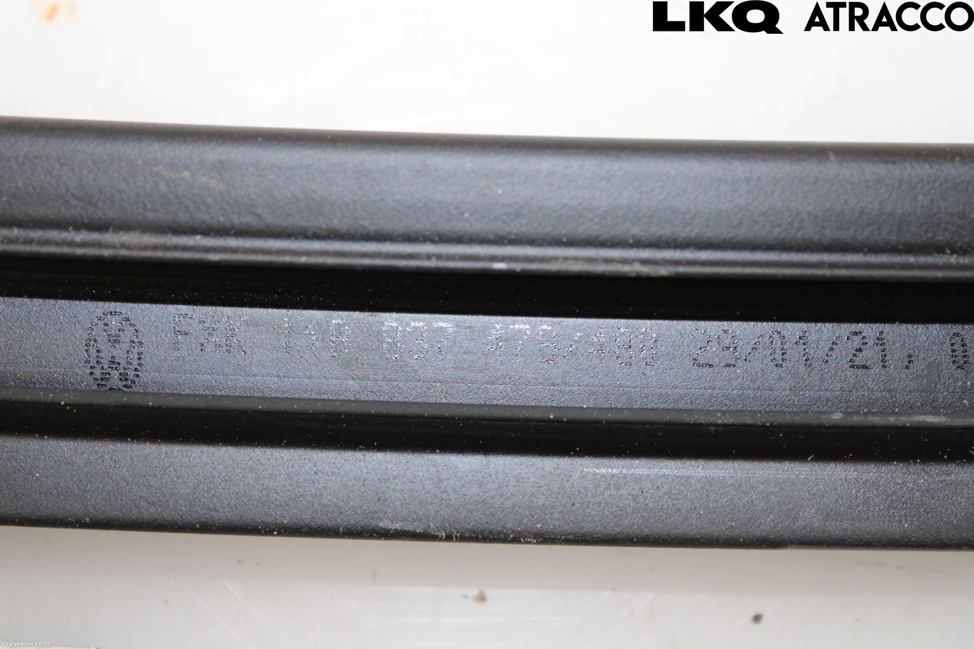 Volkswagen VW ID.4 21- Dörr Dekorlist Fram Vä