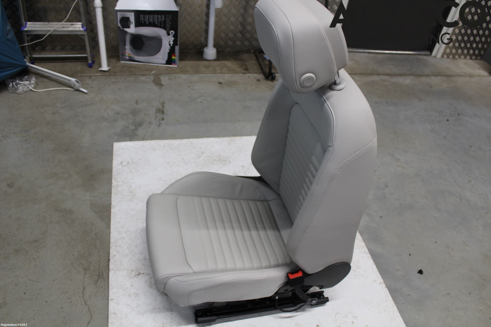 Volkswagen VW PASSAT 20-24 Inredning Stol Fram Hö