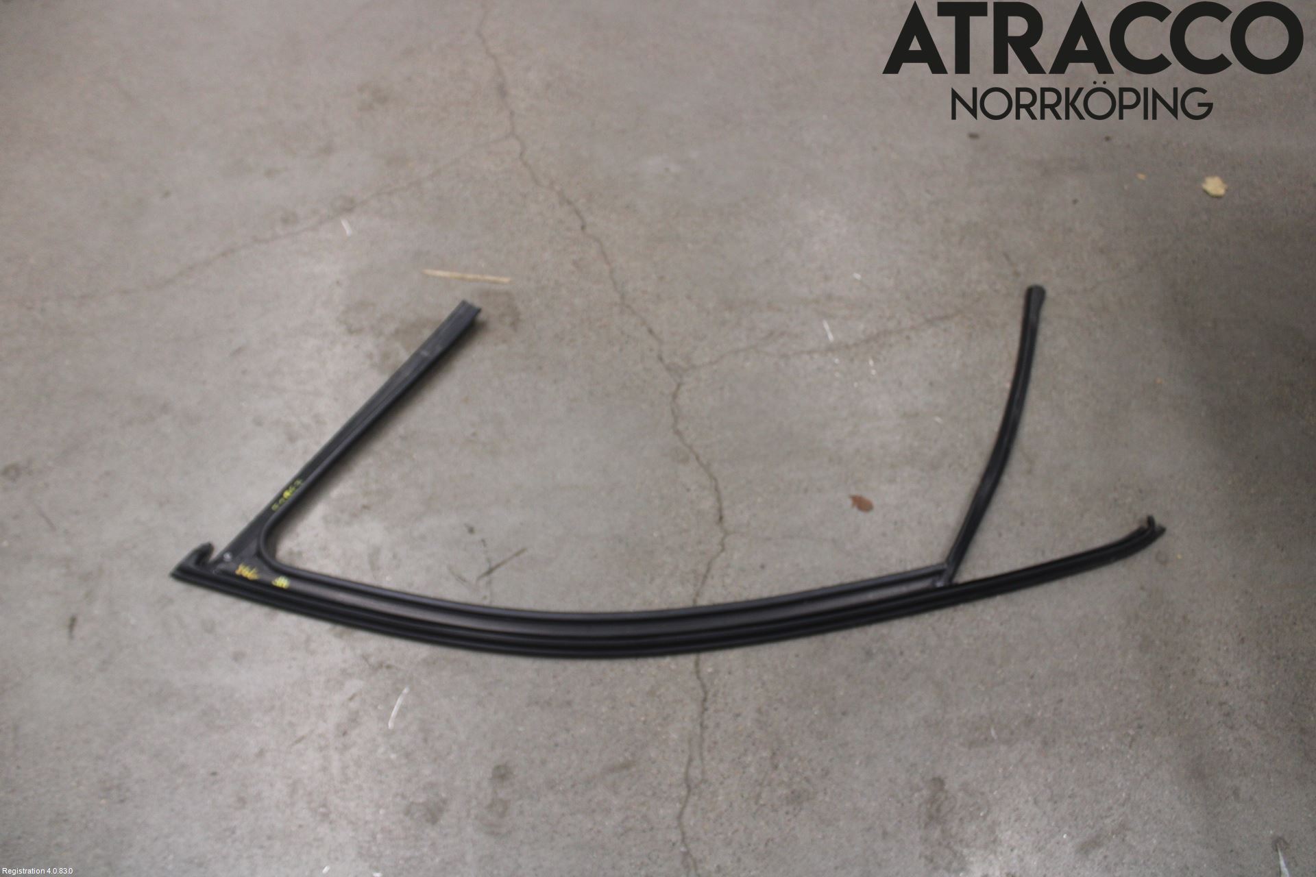 Volkswagen VW PASSAT 15-19 Dörr Dekorlist Fram Hö