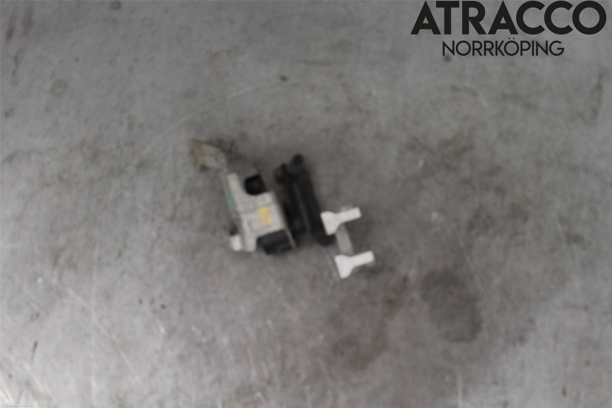 Mercedes-Benz MB E-KLASS (W213) 16-23 Givare Xenon/Ljushöjdsreglering