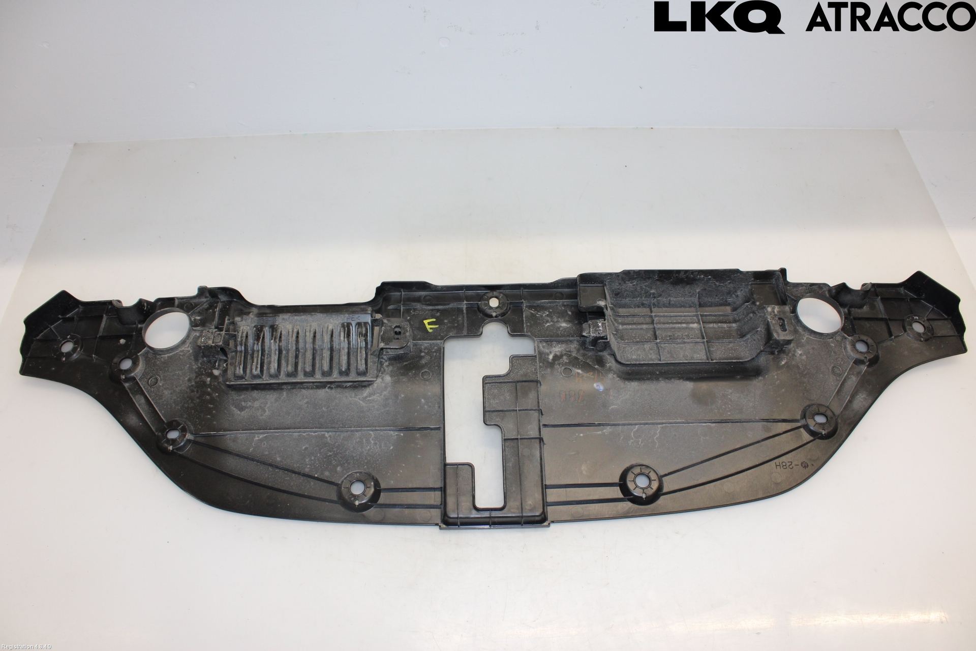 Lexus NX 340h/450h+ 21- Täckplast Front