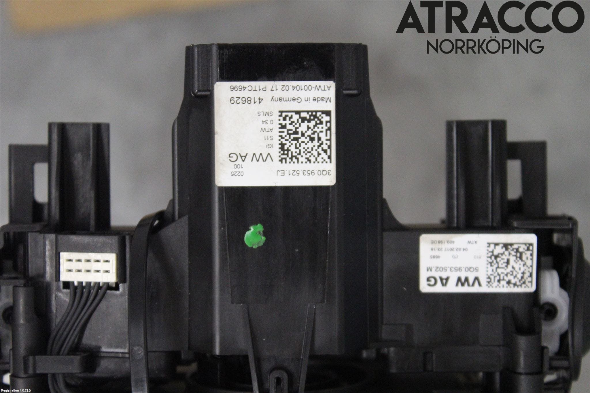 Volkswagen VW PASSAT 15-19 Spakcentral