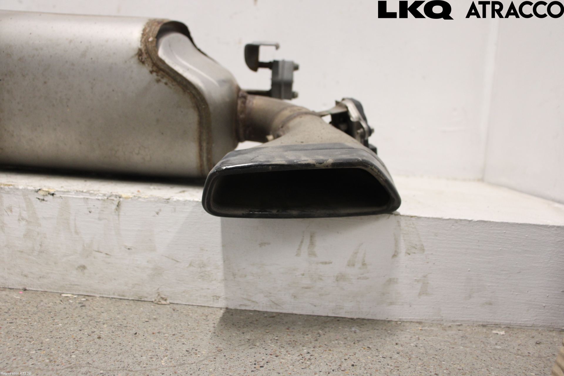 BMW 5 G30/G31/F90 17-23 Avgas Bakre Dämpare