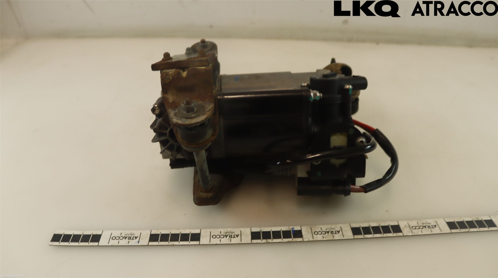 Jaguar XJ X350        03-09 Rattaxelrör-Axel Servo