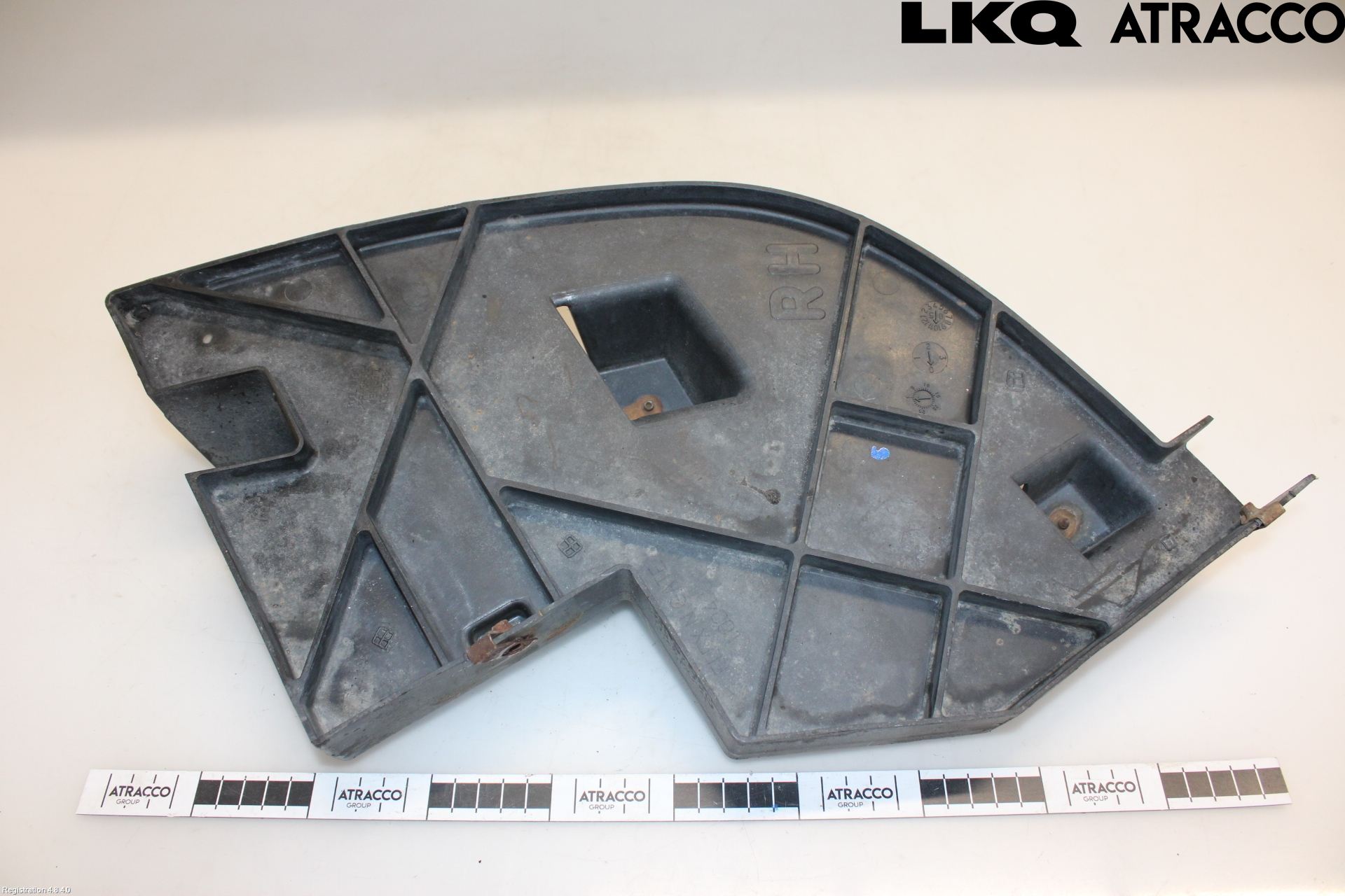 Cadillac ESCALADE Hasplåt Plåt-Plast