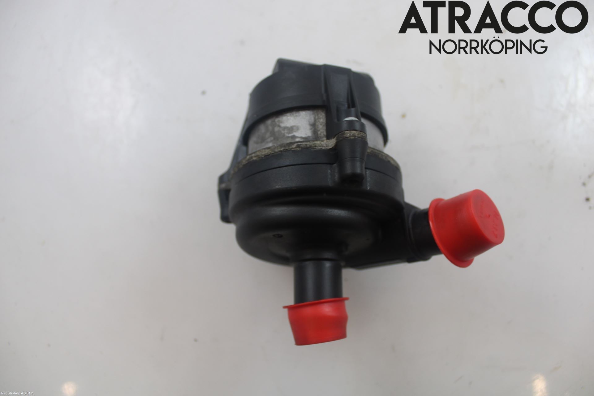 Jaguar I-PACE 18- Vattenpump