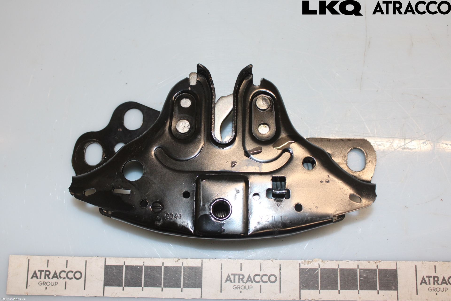 Nissan LEAF 18- Huvlås