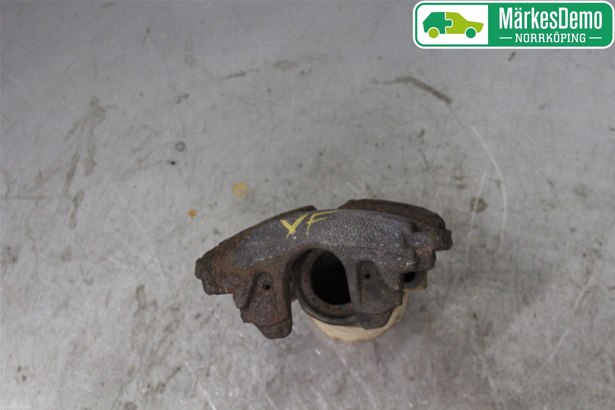 Volkswagen VW TOURAN 03-10 Bromsok Fram Vänster