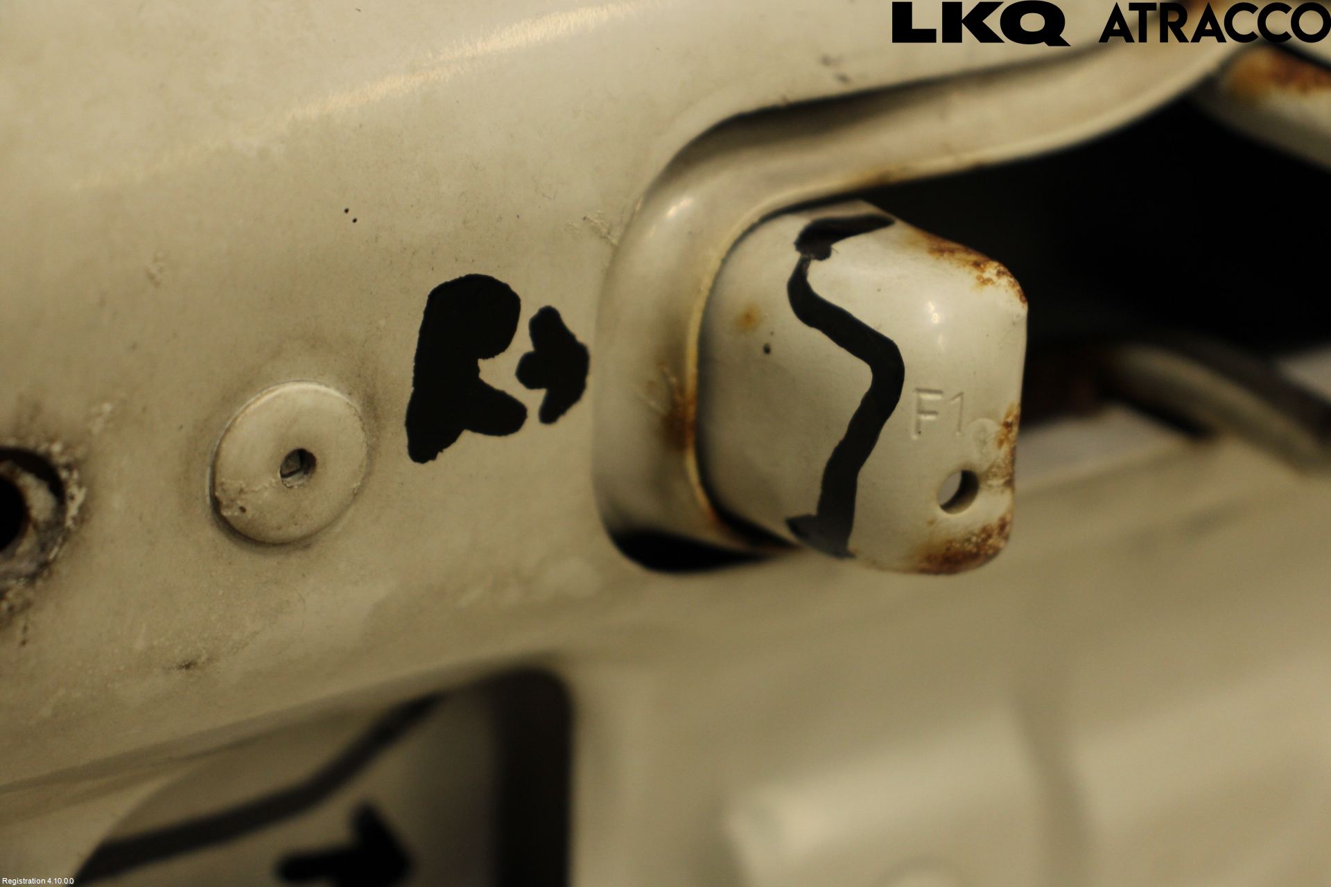 Nissan SKYLINE Huv Fram