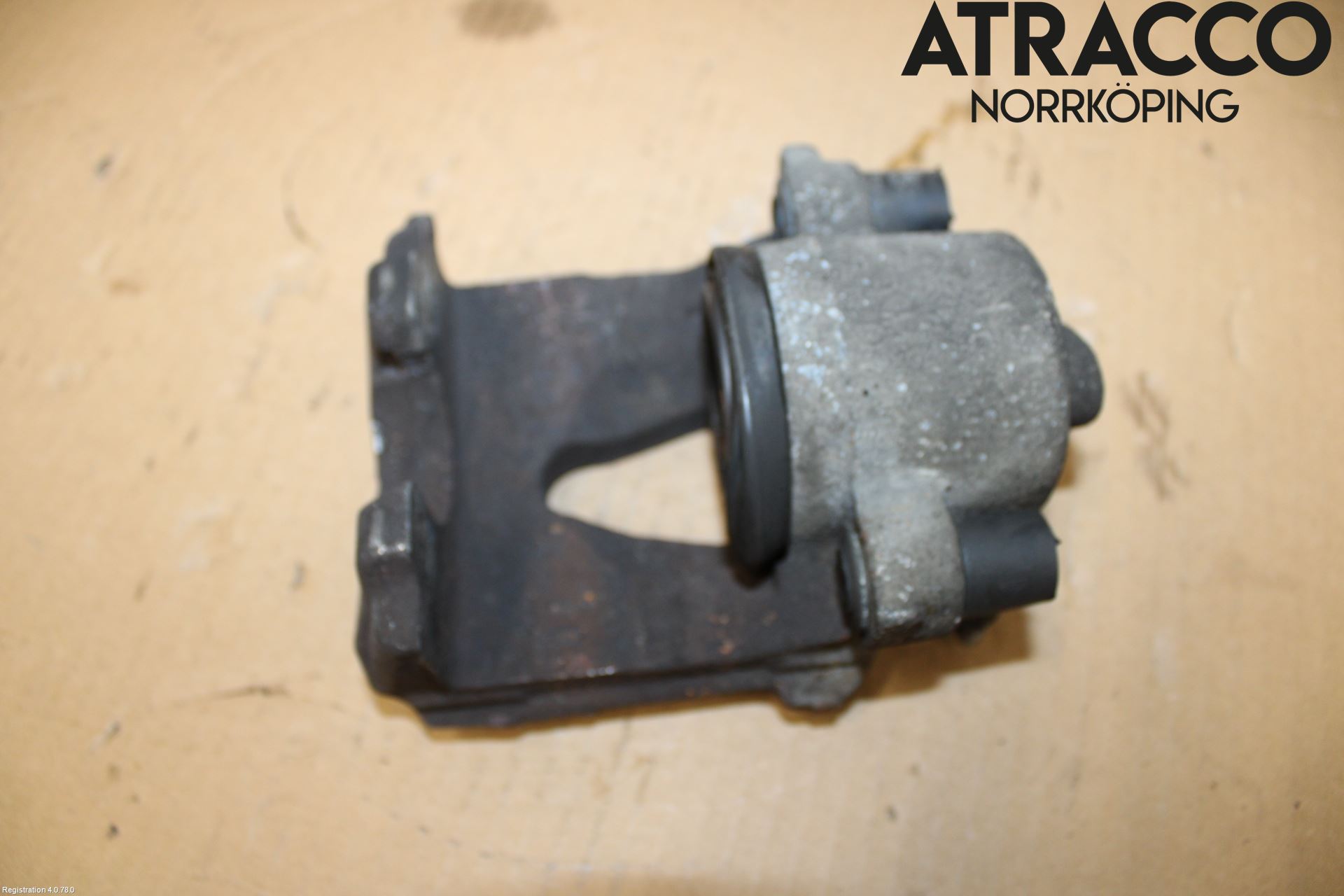 Volkswagen VW GOLF VI 09-13 Bromsok Fram Höger