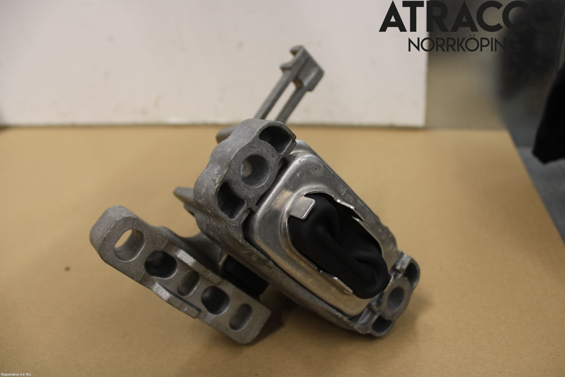 Volkswagen VW GOLF / E-GOLF VII 13-20 Motorfäste