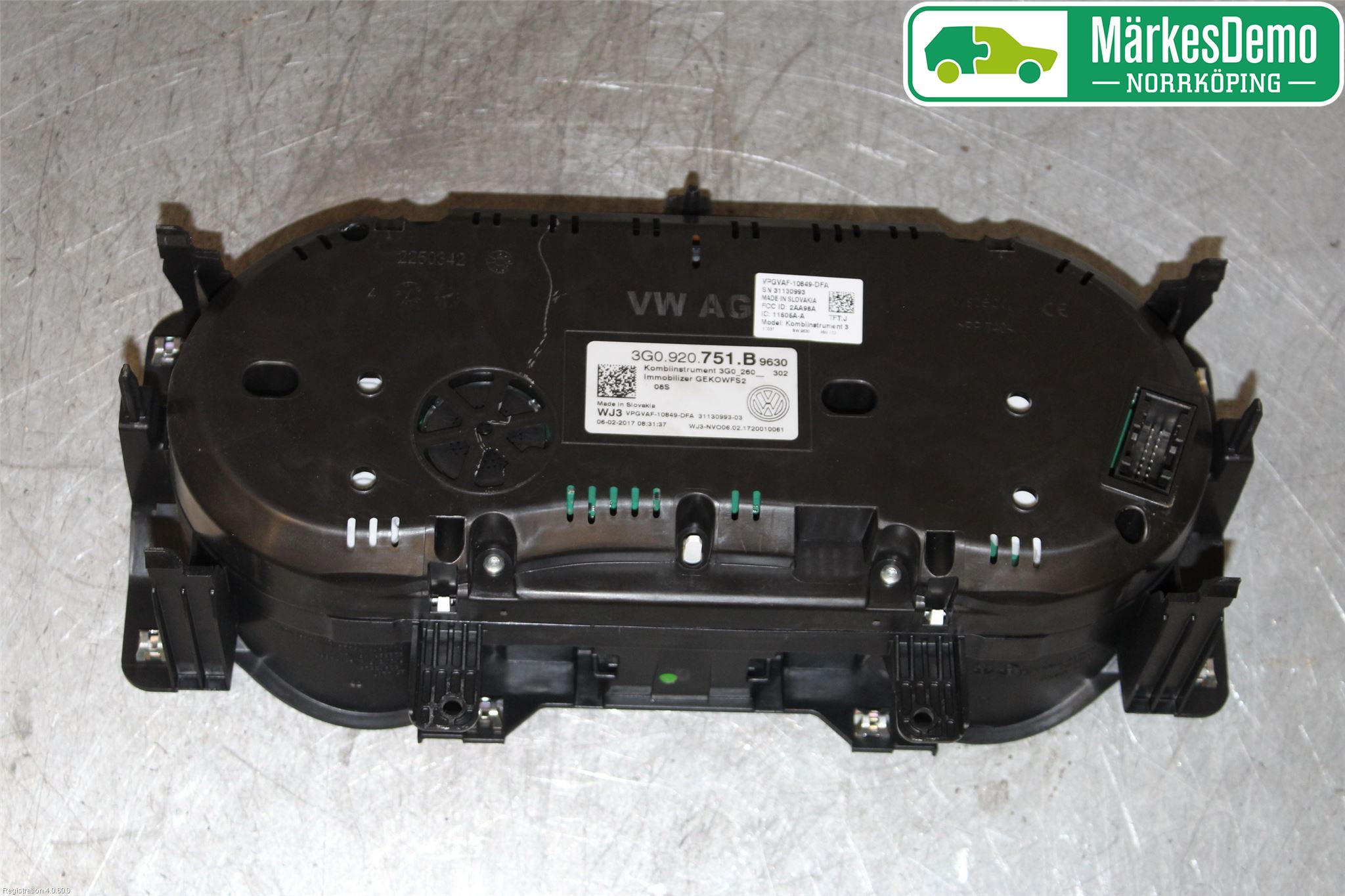 Volkswagen VW PASSAT 15-19 Instrument Komb