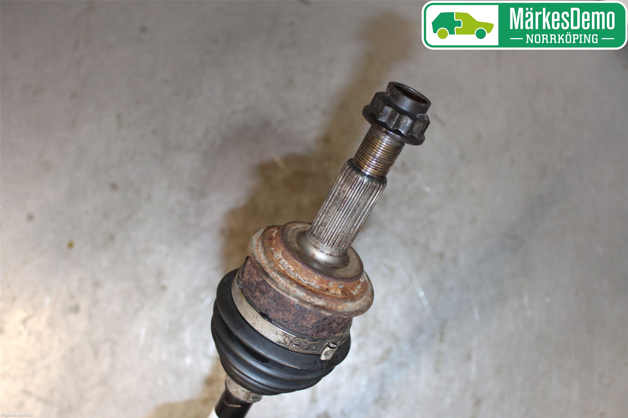 Toyota YARIS XP130 12-14 Drivaxel Fram Vänster