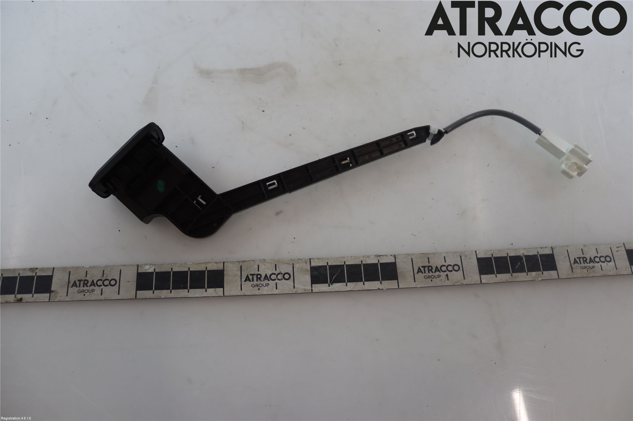 Toyota RAV4 19- Strömställare Baklucka