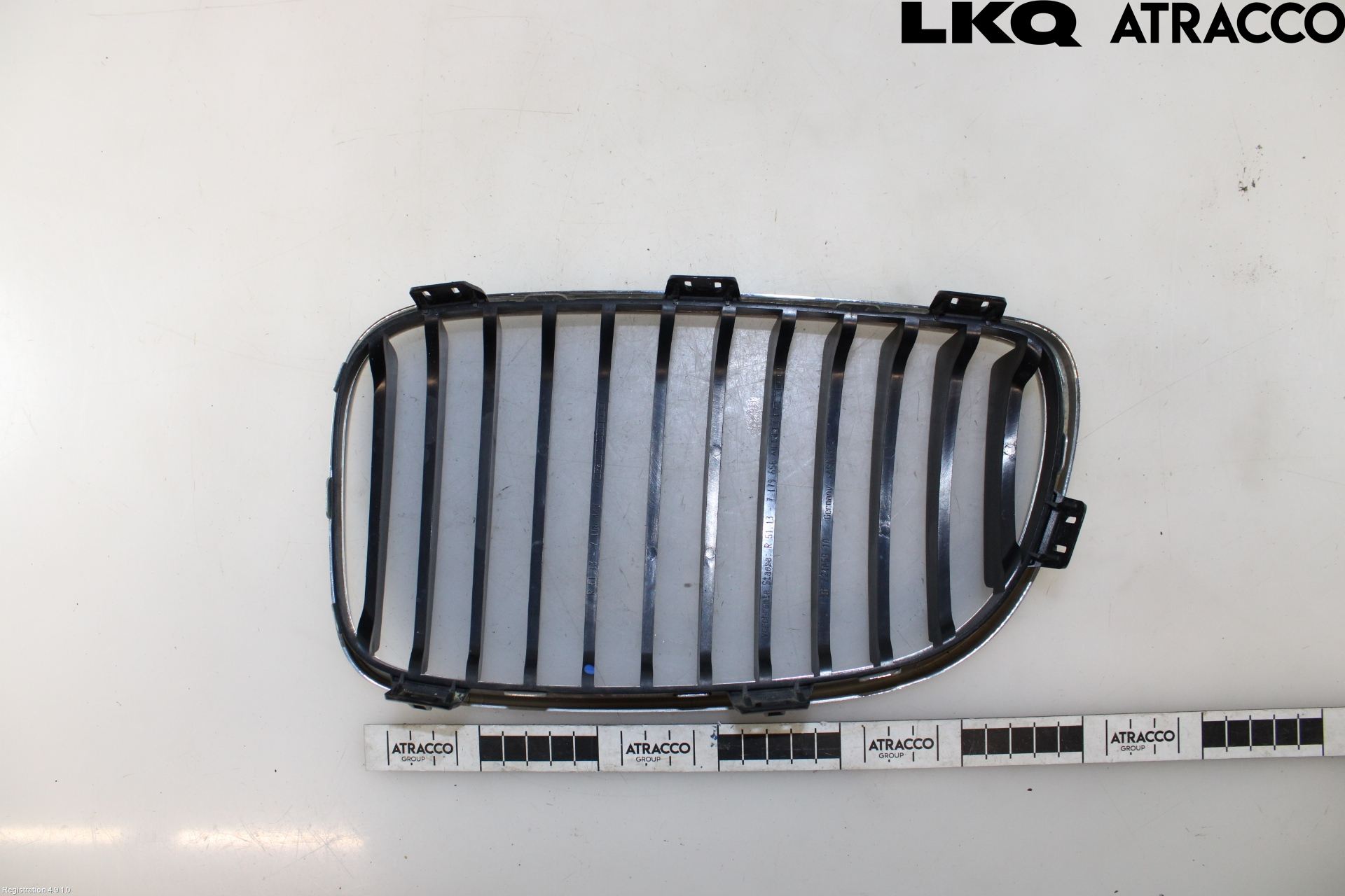 BMW 1 E87/81 5D/3D 03-11 Grilldel Höger