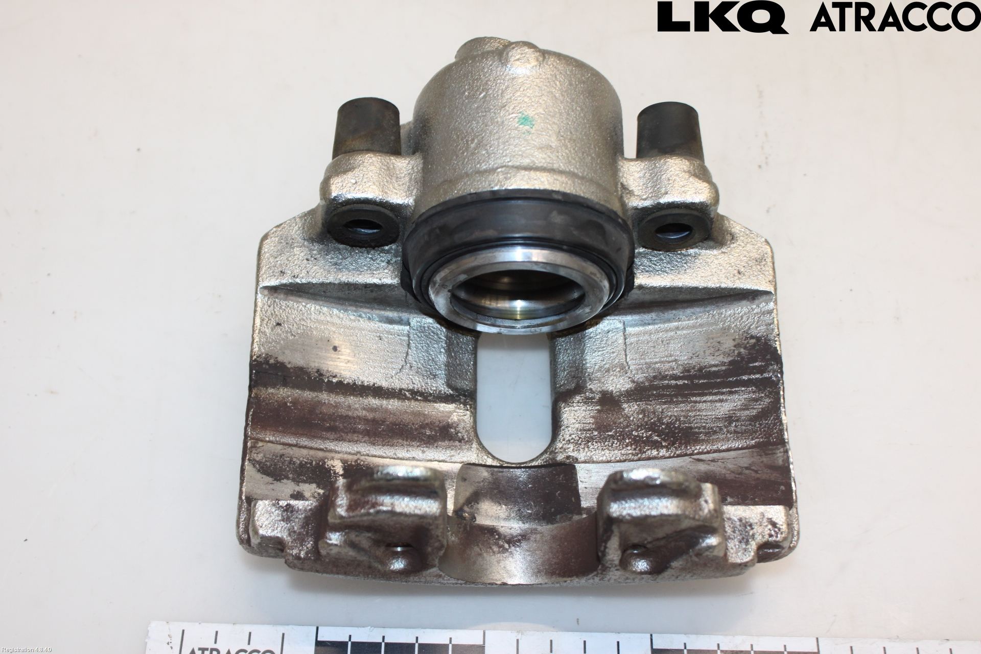 Volkswagen VW PASSAT 05-11 Bromsok Fram Vänster
