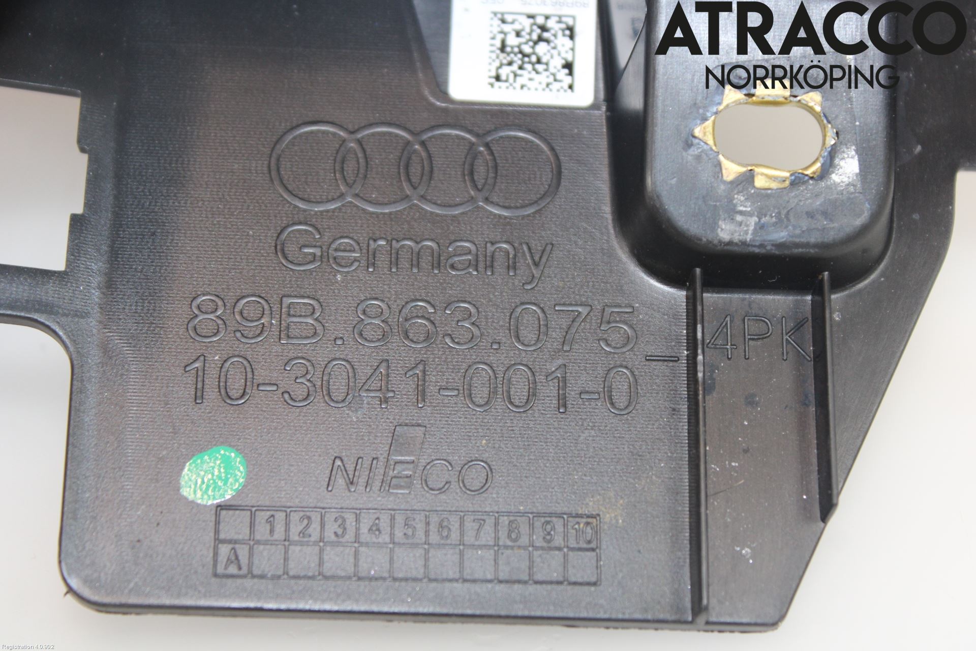 Audi Q4 E-TRON FZ 22- Instrumentbräda Sparkskydd