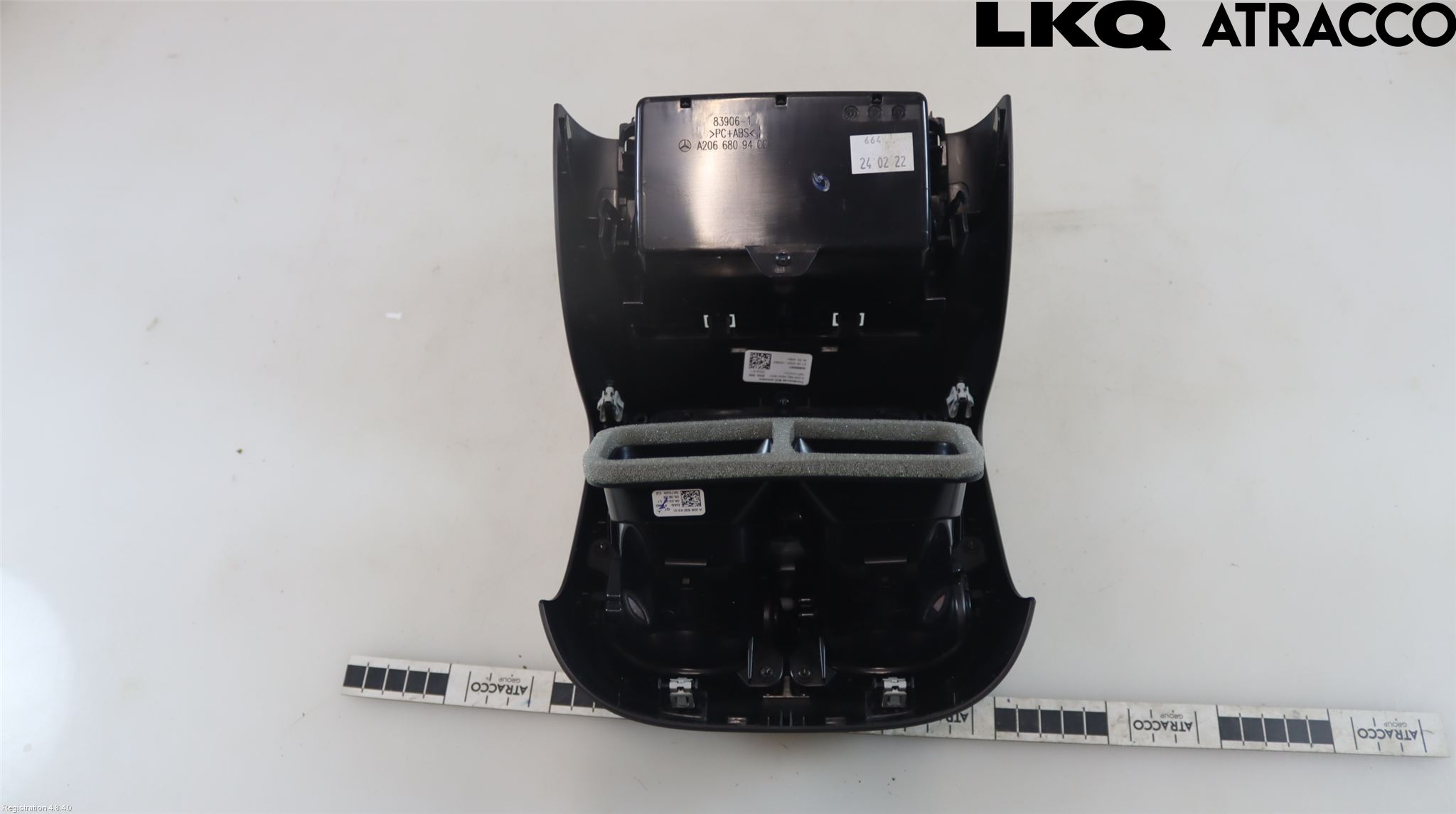 Mercedes-Benz MB C-KLASS (W206) 21- Instrumentkonsoll Mitt