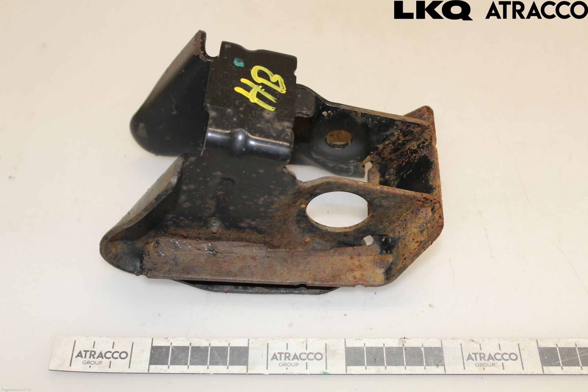 Renault TRAFIC/E-TECH 15- Bakaxel Fäste