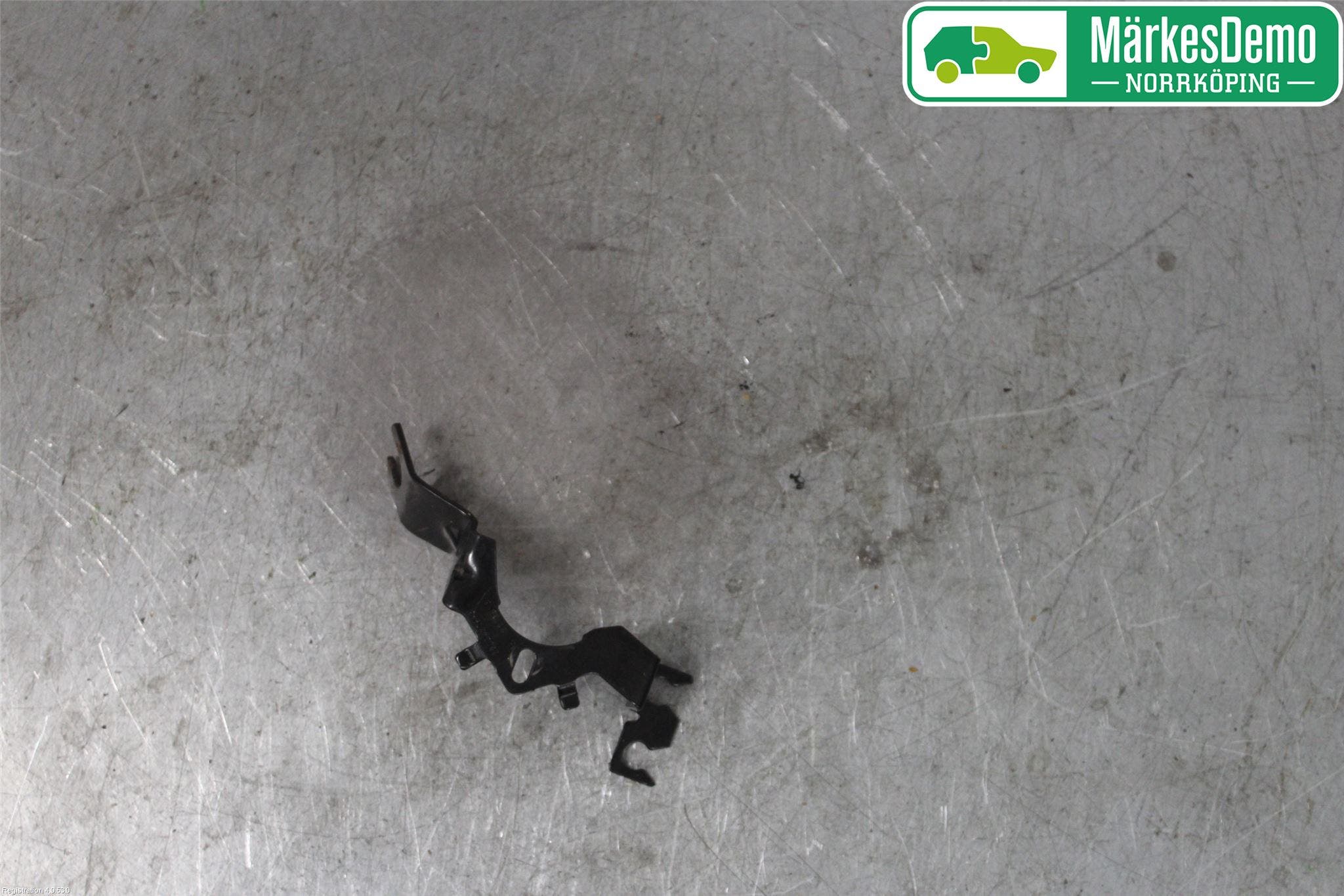 Renault CLIO IV 12-16 Bromsrör-Slang