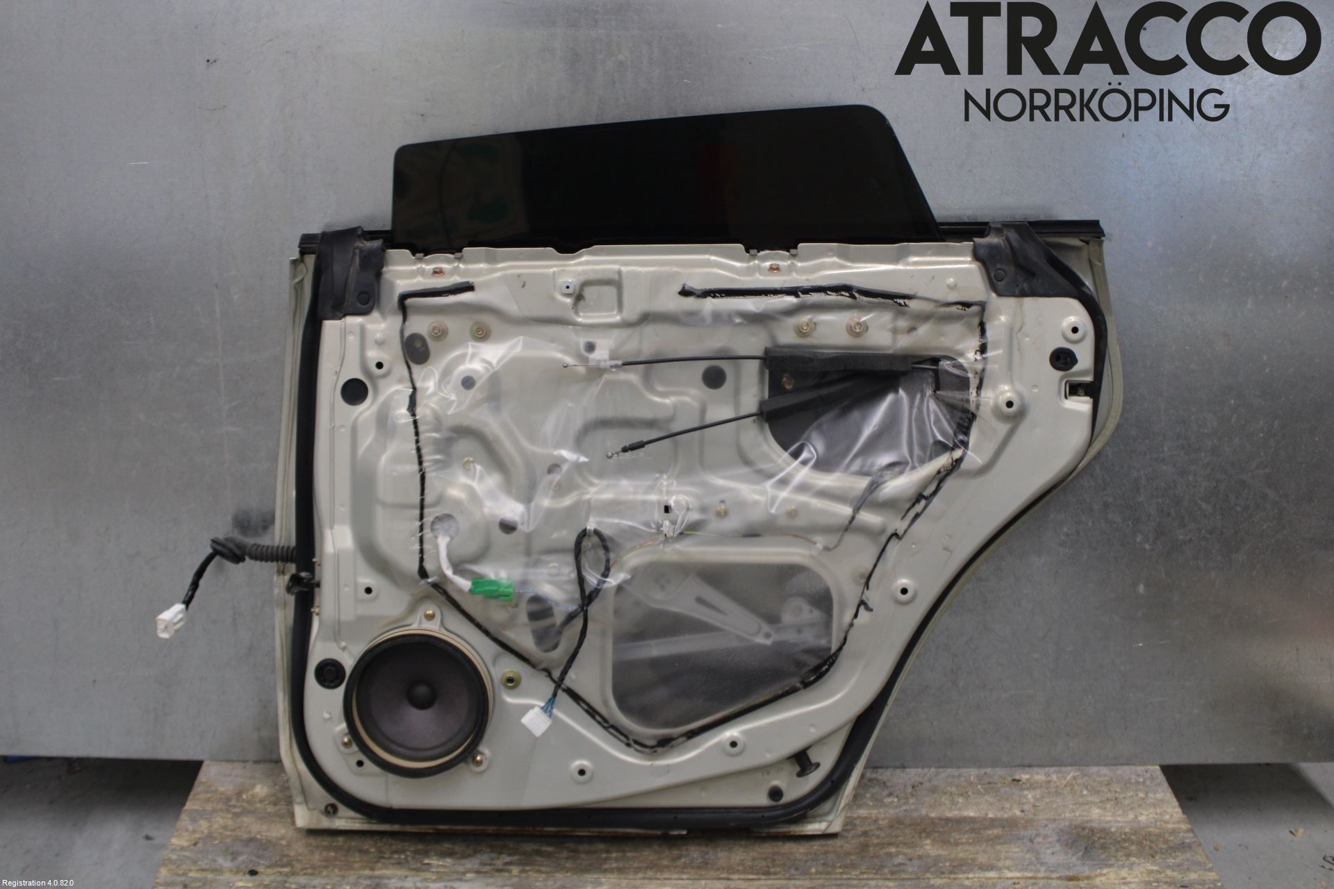 Subaru LEGACY    04-06 Dörr Bak Höger