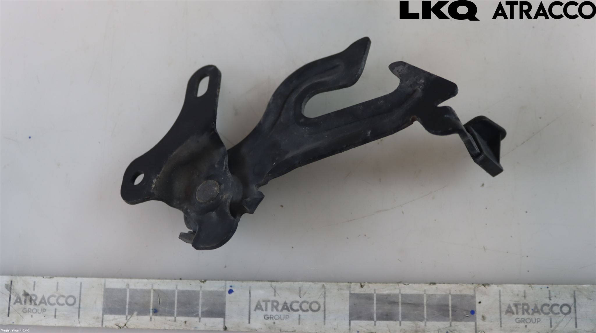 Volvo V70 08-13 Huv Spärr