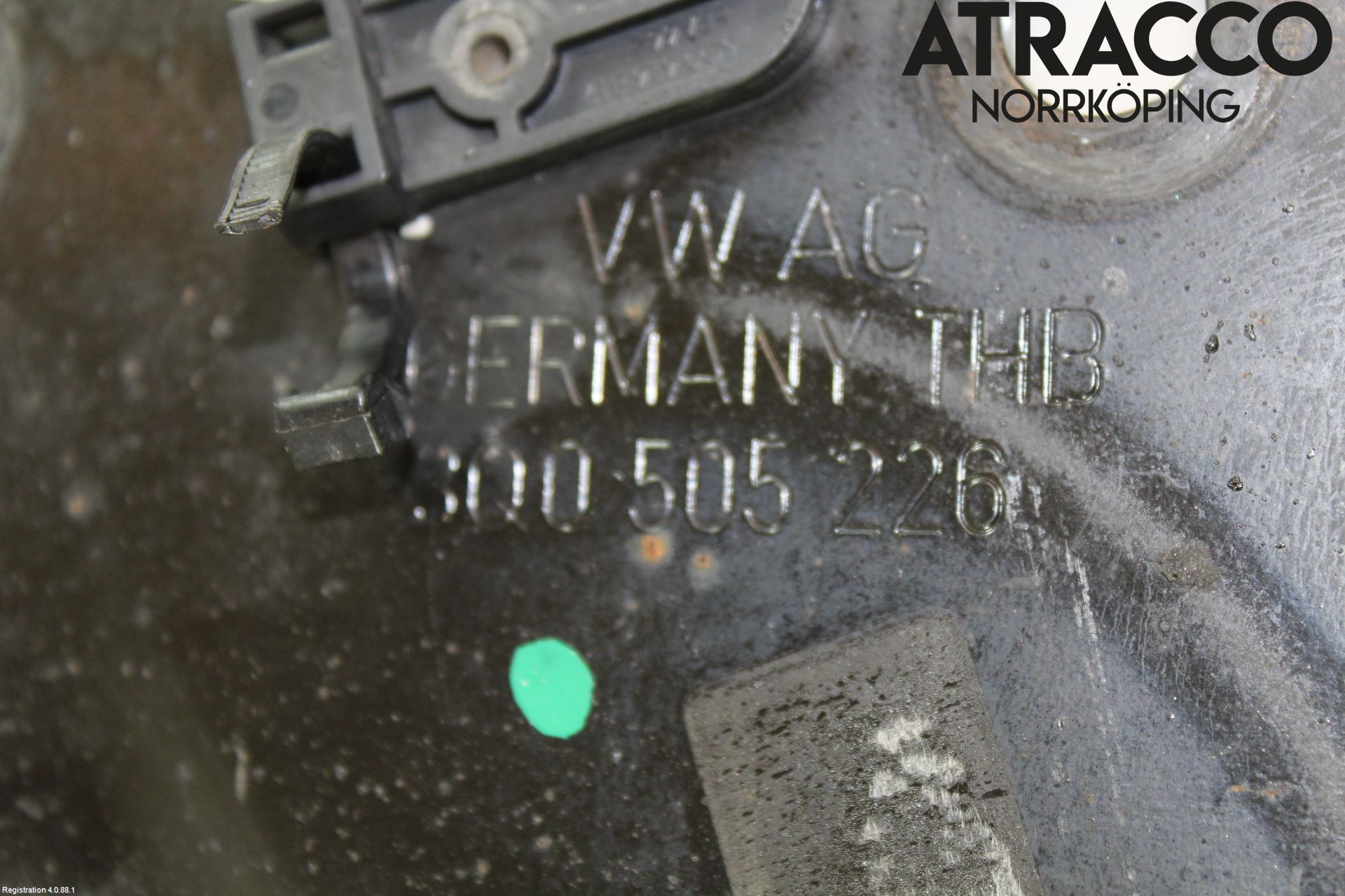 Skoda SUPERB 16-24 Bärarm Bak Höger