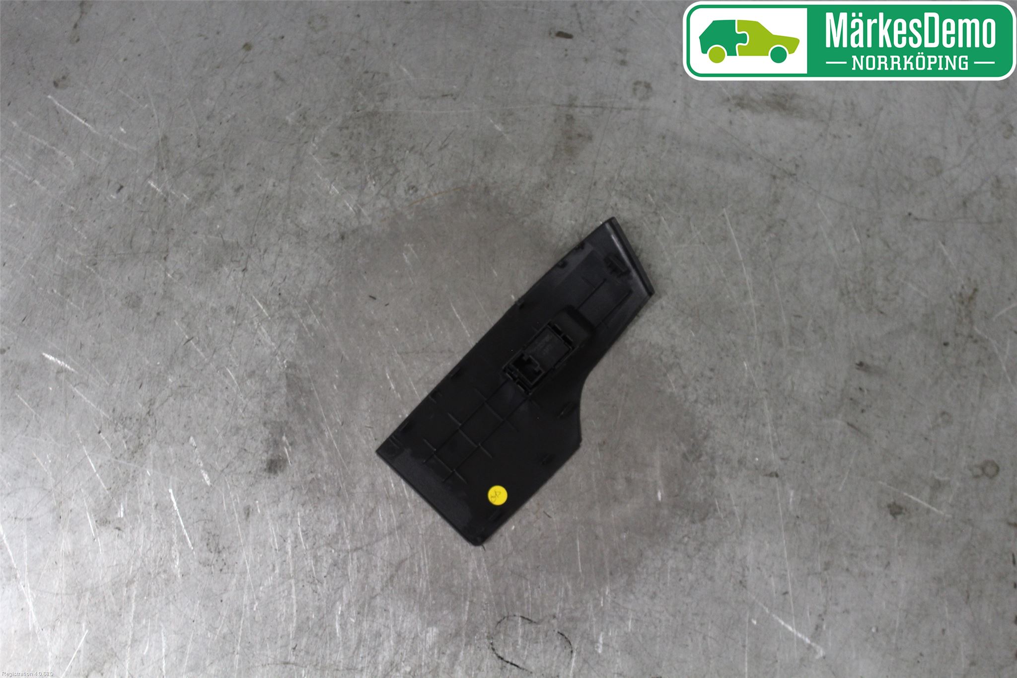 Seat IBIZA V 17-20 Strömställare Elhiss