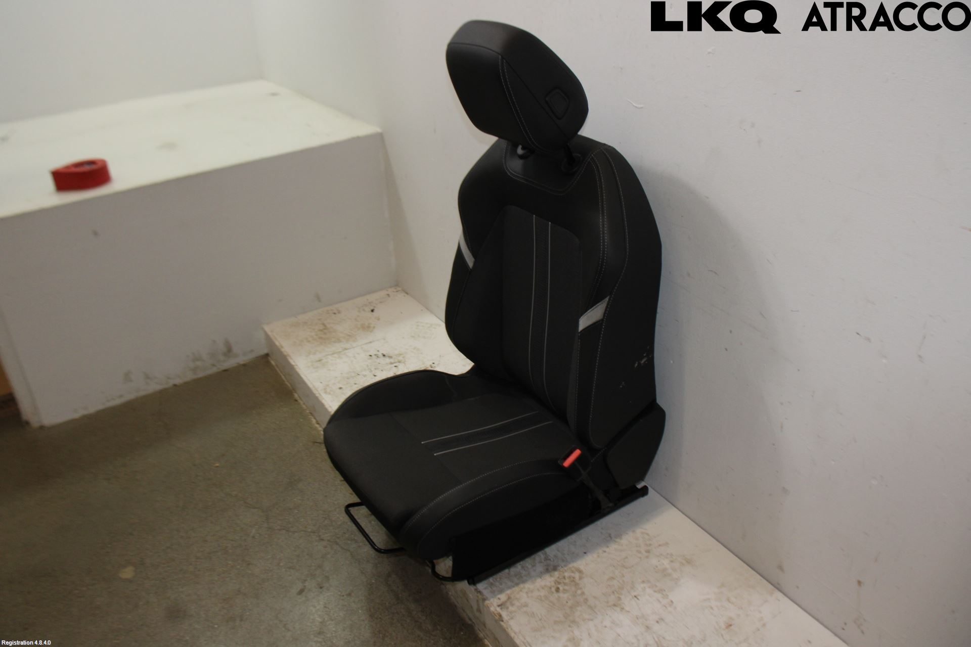 Opel ASTRA L 22- Inredning Stol Fram Hö