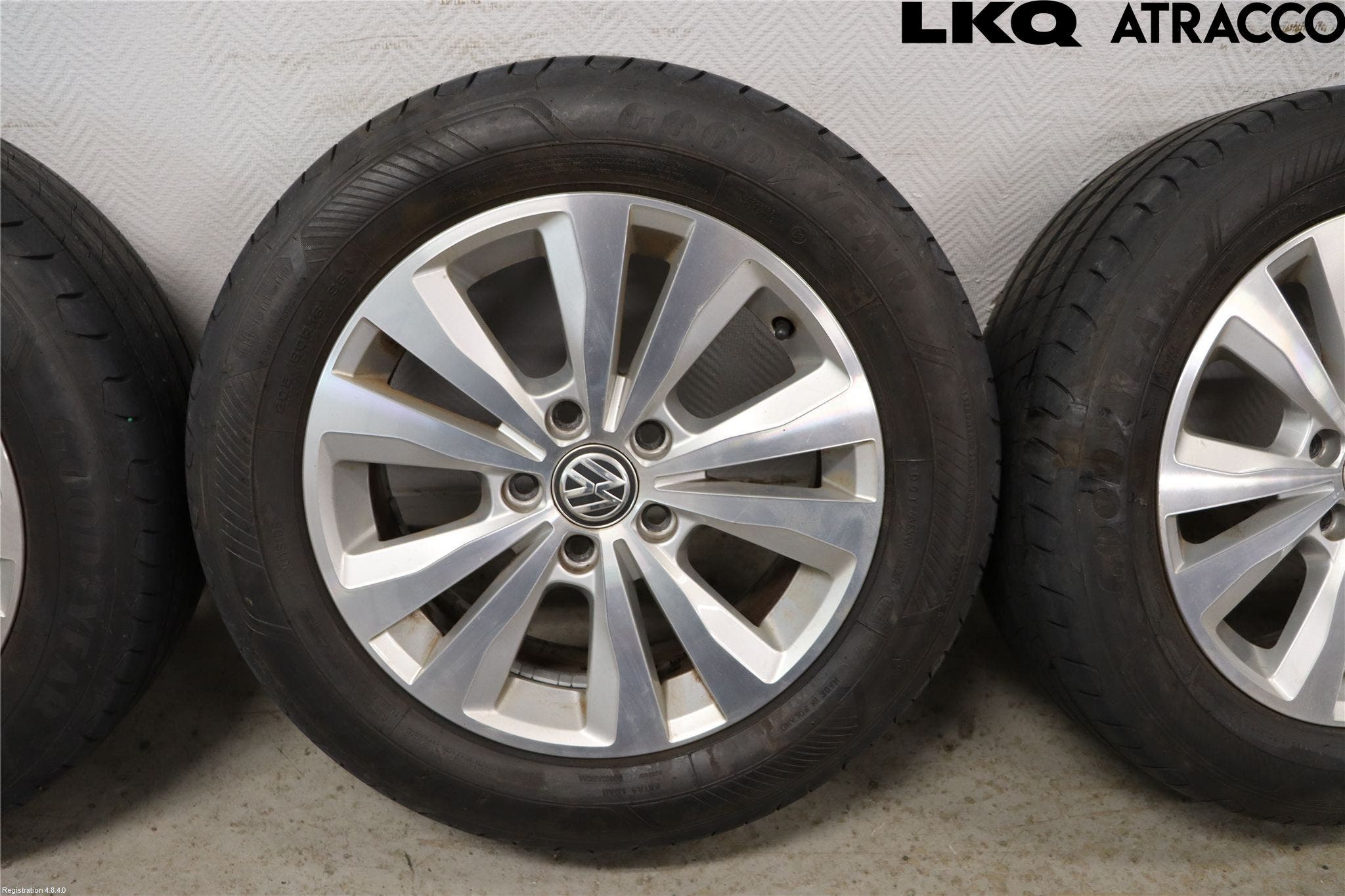 Volkswagen VW GOLF / E-GOLF VII 13-20 Sommardäck Alumfälg 4St