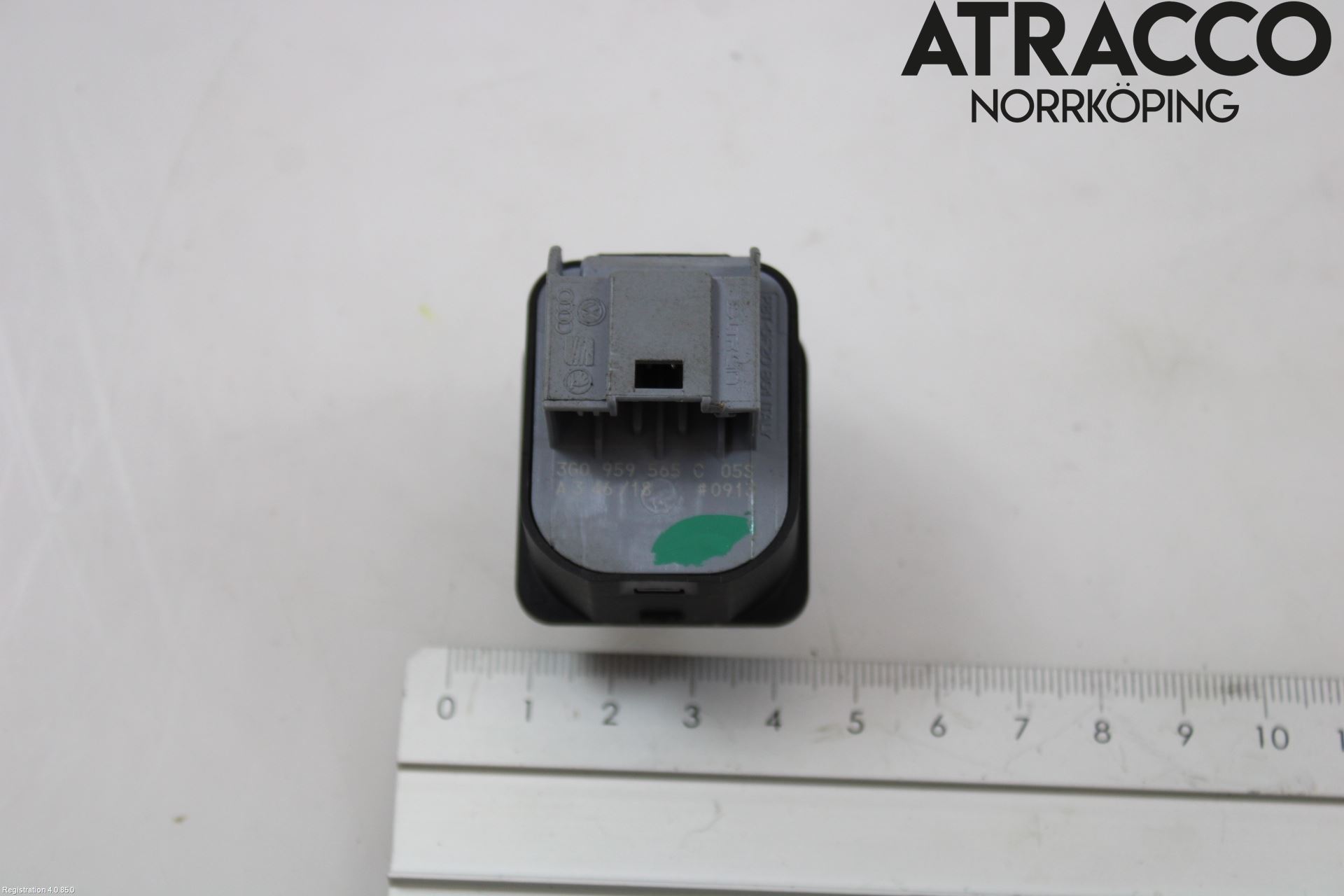 Seat TARRACO 19- Strömställare Spegel