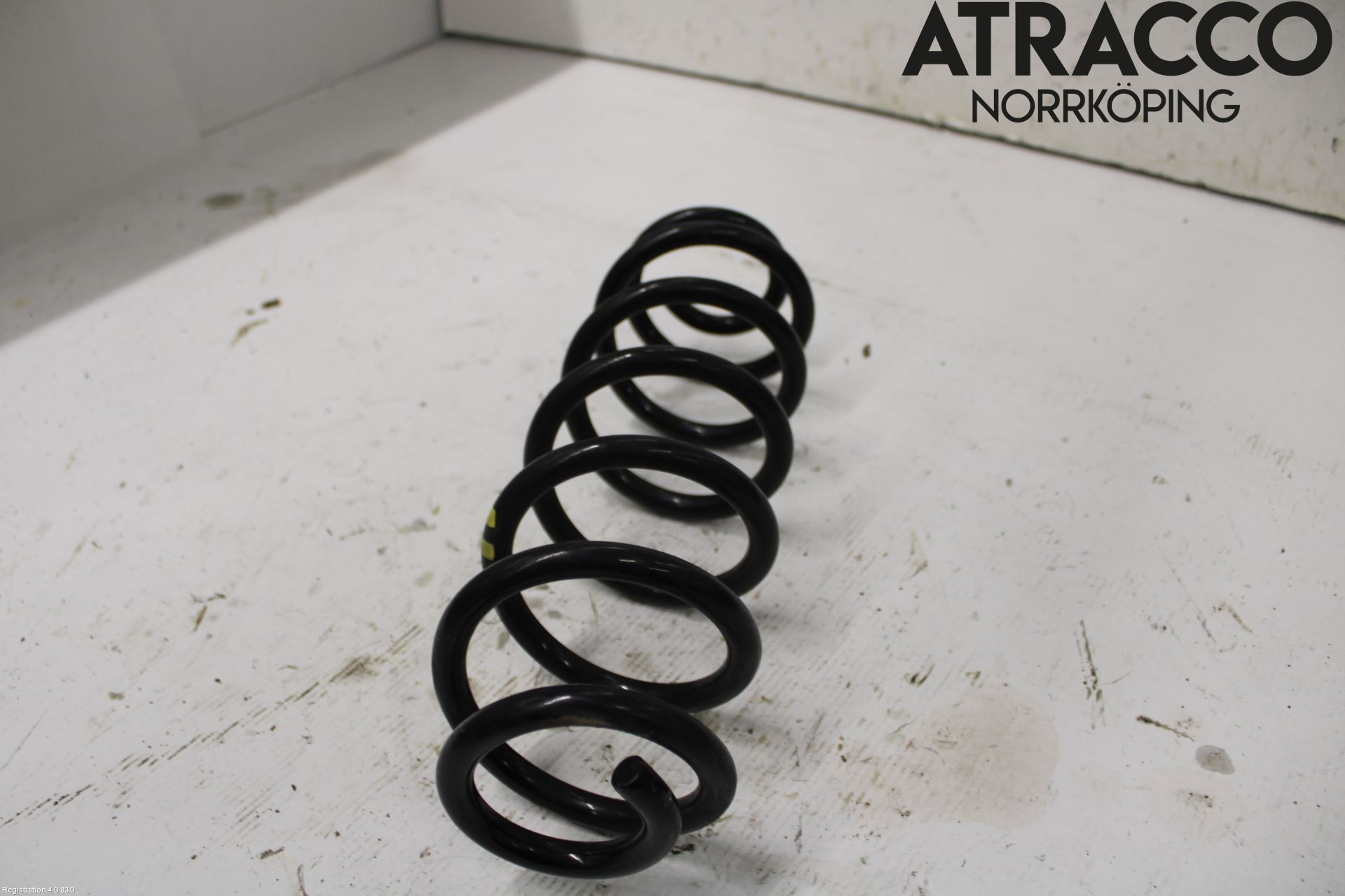 Audi Q3 8U 12-18 Fjäder Bak