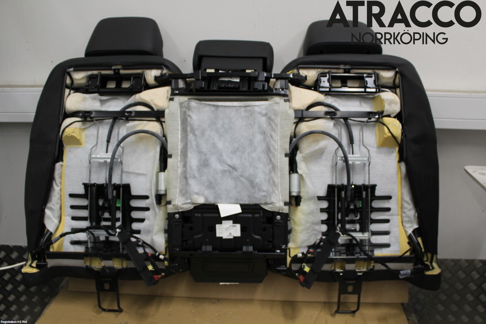 Audi A8/S8 4E  02-09 Inredning Ryggdyna Bak