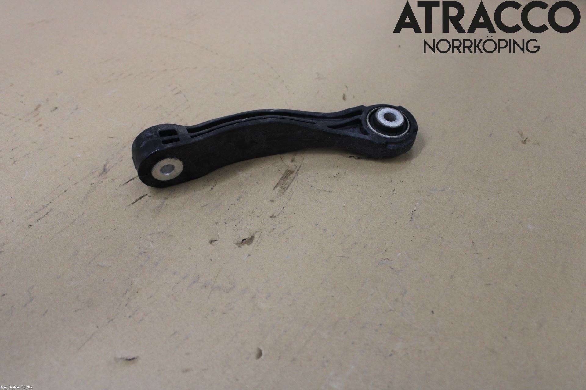 Audi A6 F2/C8 19- Krängningshämmarstag Bak