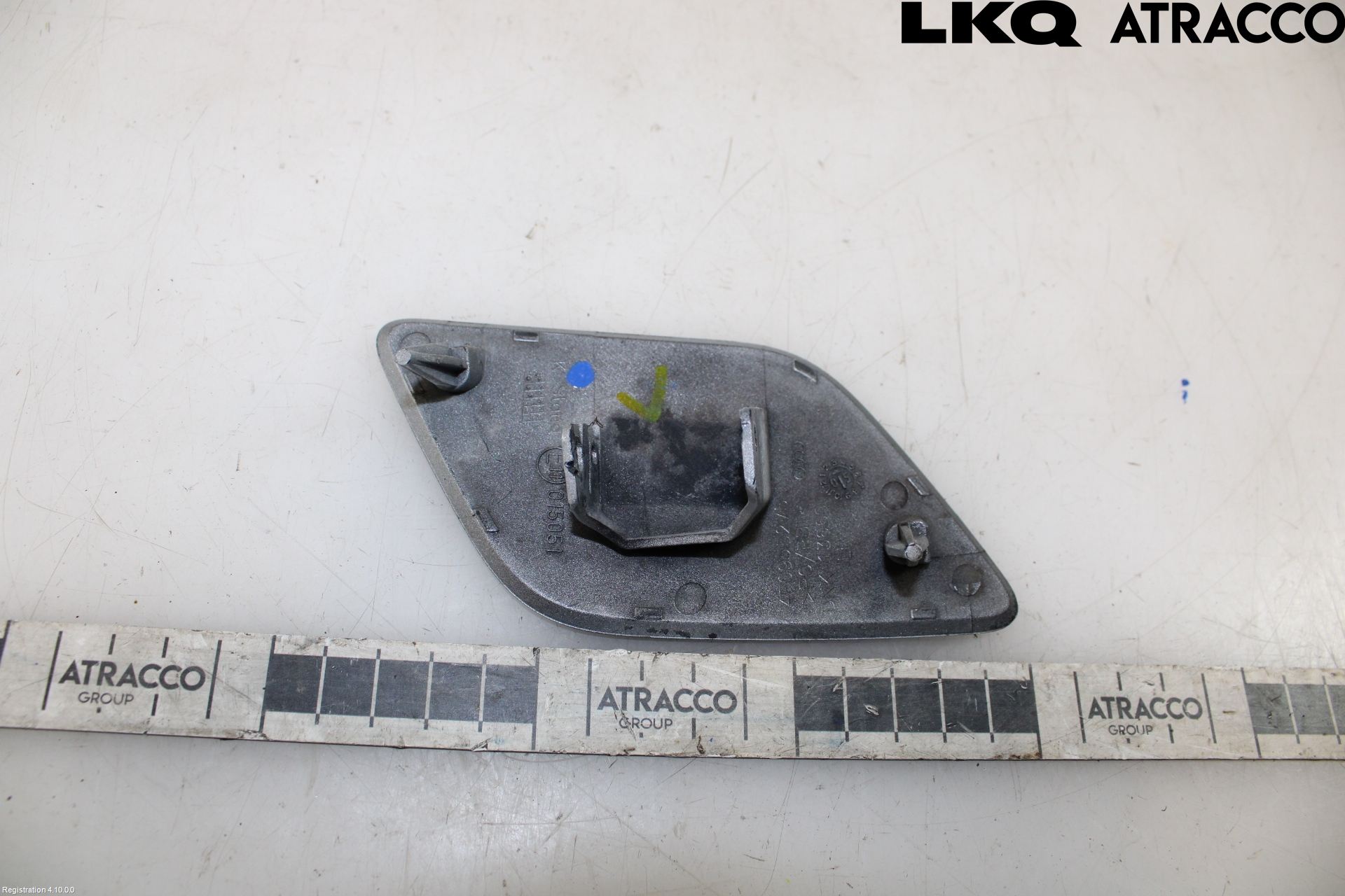 Audi A6/S6     05-11 Spolarmunstycke Strålkastare