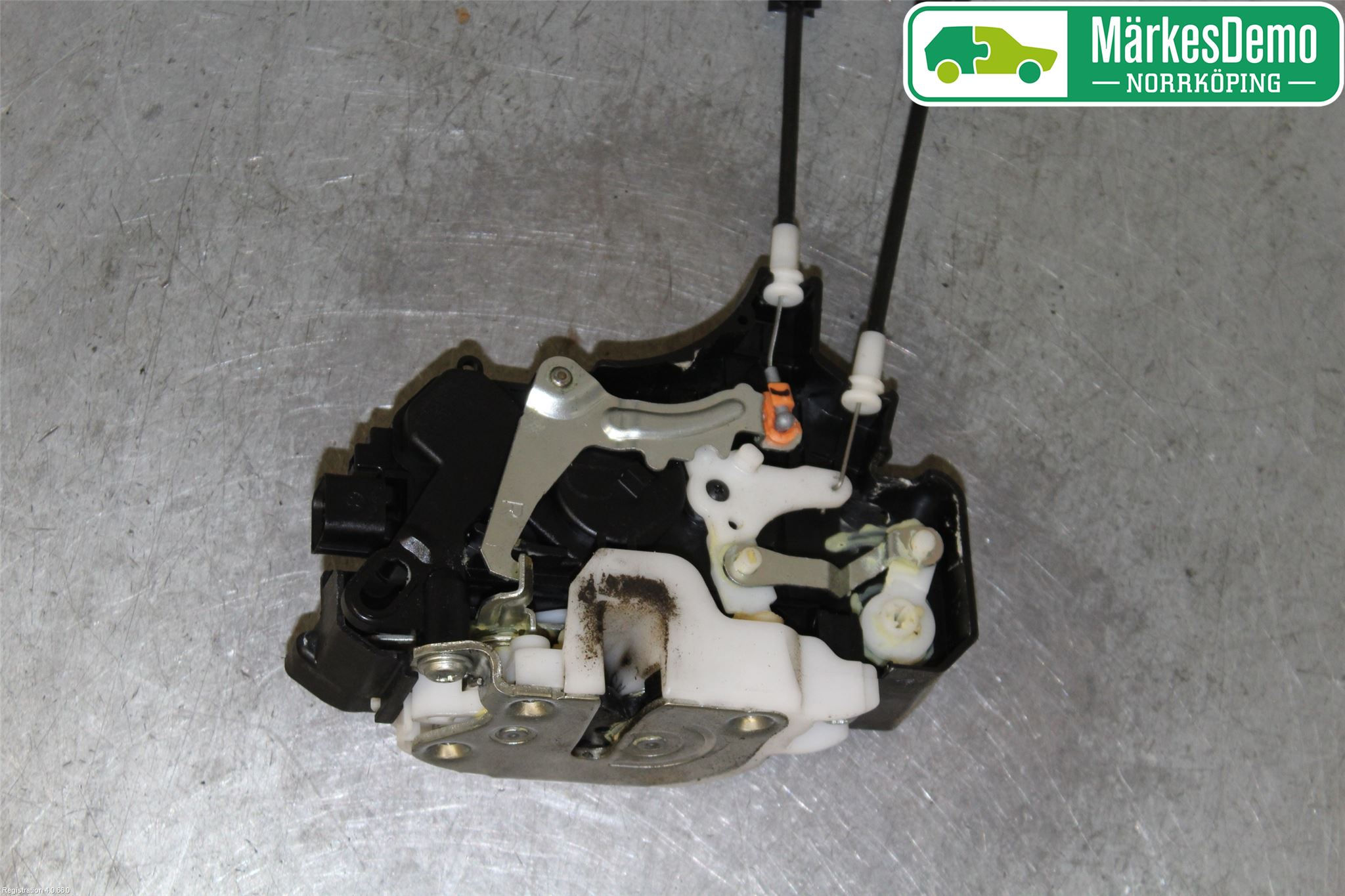 Mitsubishi COLT   04-08 Låskista-Dörrlås