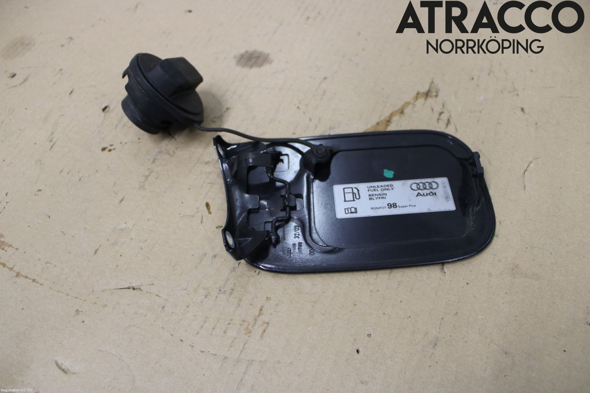 Audi A4/S4 01-05 Tanklucka
